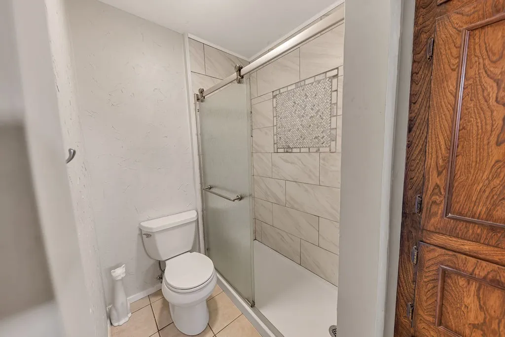 Farm For Sale in Franklin (TX) County , 473 County Road Se 3370, Winnsboro, Texas 75494, 3 Bedroom, 2 Bathroom, 2 Garage spaces, 1,660 Sqft, built in 1995, mls#21183620, Real Estate Agent in Winnsboro, Homes For Sale in Franklin (TX) county, Homes For Sale in Winnsboro, Realtor in Winnsboro Texas, Real Estate Brokerage Independent Realty Texas, Luminita Cordes Realtor