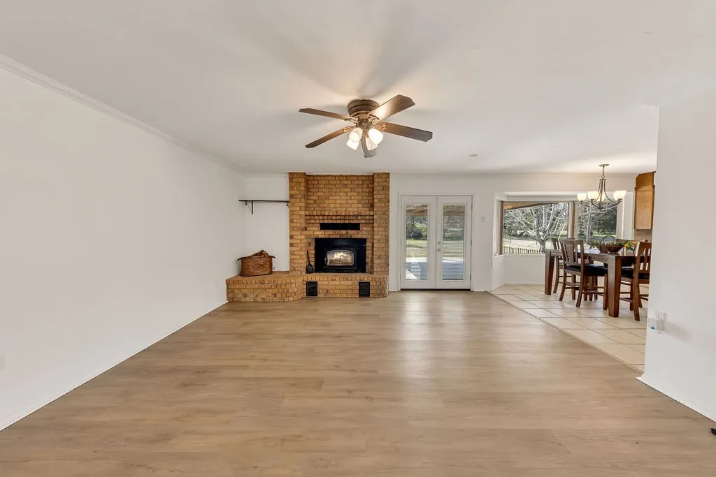 Farm For Sale in Franklin (TX) County , 473 County Road Se 3370, Winnsboro, Texas 75494, 3 Bedroom, 2 Bathroom, 2 Garage spaces, 1,660 Sqft, built in 1995, mls#21183620, Real Estate Agent in Winnsboro, Homes For Sale in Franklin (TX) county, Homes For Sale in Winnsboro, Realtor in Winnsboro Texas, Real Estate Brokerage Independent Realty Texas, Luminita Cordes Realtor