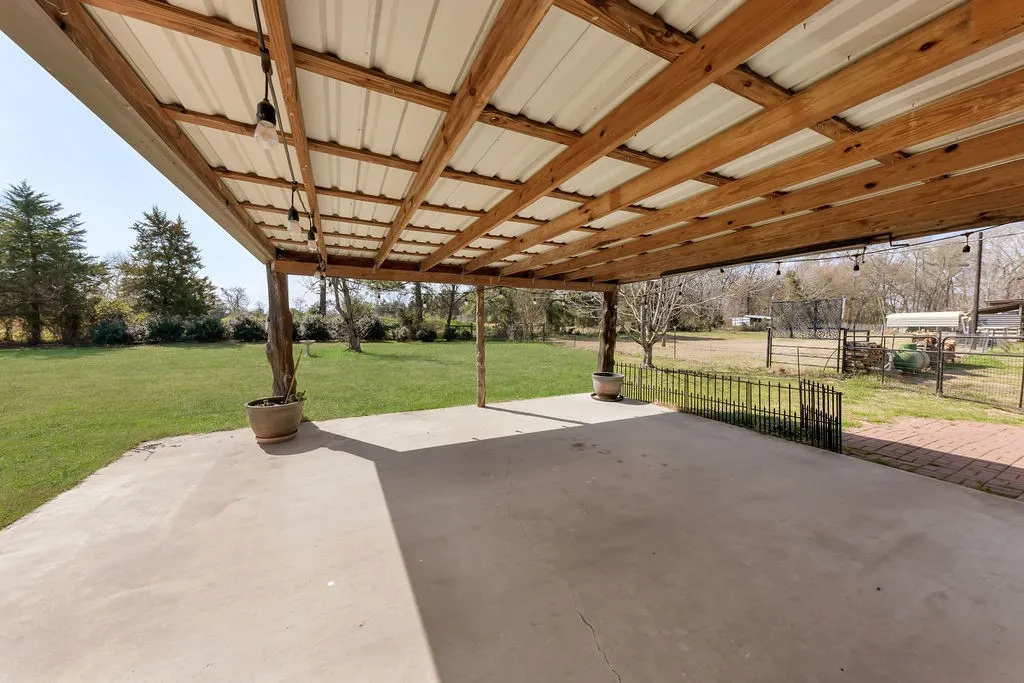 Farm For Sale in Franklin (TX) County , 473 County Road Se 3370, Winnsboro, Texas 75494, 3 Bedroom, 2 Bathroom, 2 Garage spaces, 1,660 Sqft, built in 1995, mls#21183620, Real Estate Agent in Winnsboro, Homes For Sale in Franklin (TX) county, Homes For Sale in Winnsboro, Realtor in Winnsboro Texas, Real Estate Brokerage Independent Realty Texas, Luminita Cordes Realtor