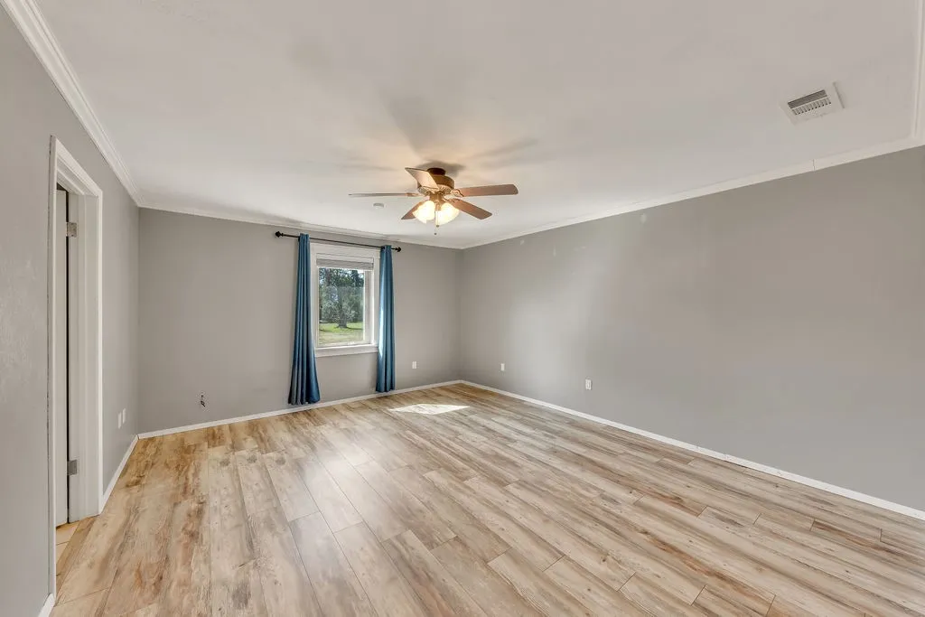 Farm For Sale in Franklin (TX) County , 473 County Road Se 3370, Winnsboro, Texas 75494, 3 Bedroom, 2 Bathroom, 2 Garage spaces, 1,660 Sqft, built in 1995, mls#21183620, Real Estate Agent in Winnsboro, Homes For Sale in Franklin (TX) county, Homes For Sale in Winnsboro, Realtor in Winnsboro Texas, Real Estate Brokerage Independent Realty Texas, Luminita Cordes Realtor