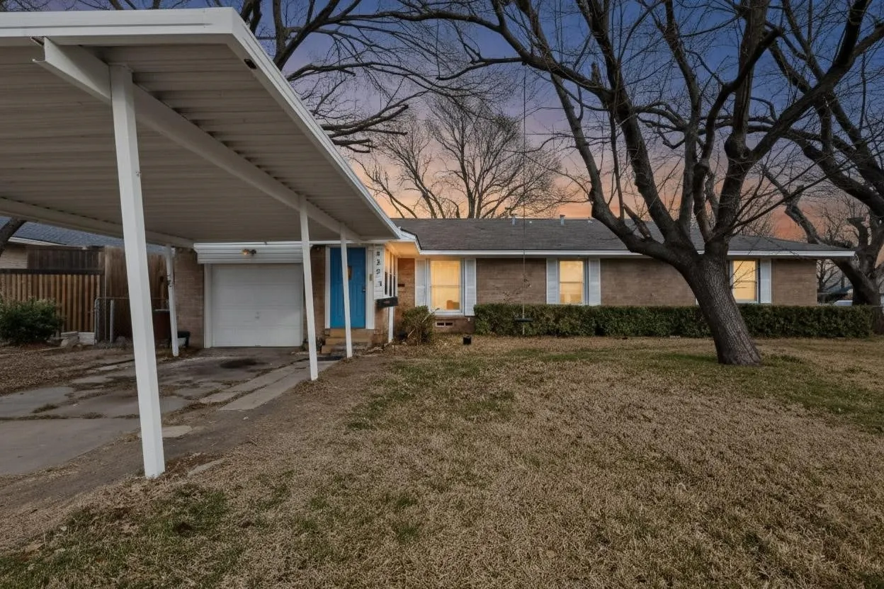 Single Family Residence For Sale in Dallas County , 522 Phillip Street, Mesquite, Texas 75149, 5 Bedroom, 4 Bathroom, Garage spaces, 1,746 Sqft, built in 1954, Preowned, mls#21180309, Real Estate Agent in Mesquite, Homes For Sale in Dallas county, Homes For Sale in Mesquite, Realtor in Mesquite Texas, Real Estate Brokerage Independent Realty Texas, Luminita Cordes Realtor