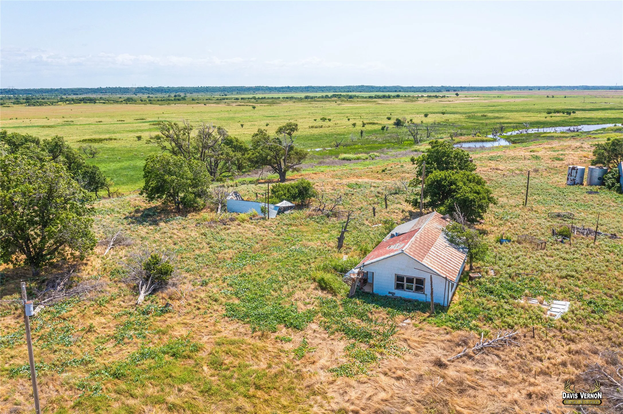 Ranch For Sale in Wilbarger County , 9844 County Road 131 N, Harrold, Texas 76364, 0, 0, Garage spaces, 0 Sqft, built in 0, Price $512,000, mls#21184067, Real Estate Agent in Harrold, Homes For Sale in Wilbarger county, Homes For Sale in Harrold, Realtor in Harrold Texas, Real Estate Brokerage Independent Realty Texas, Luminita Cordes Realtor