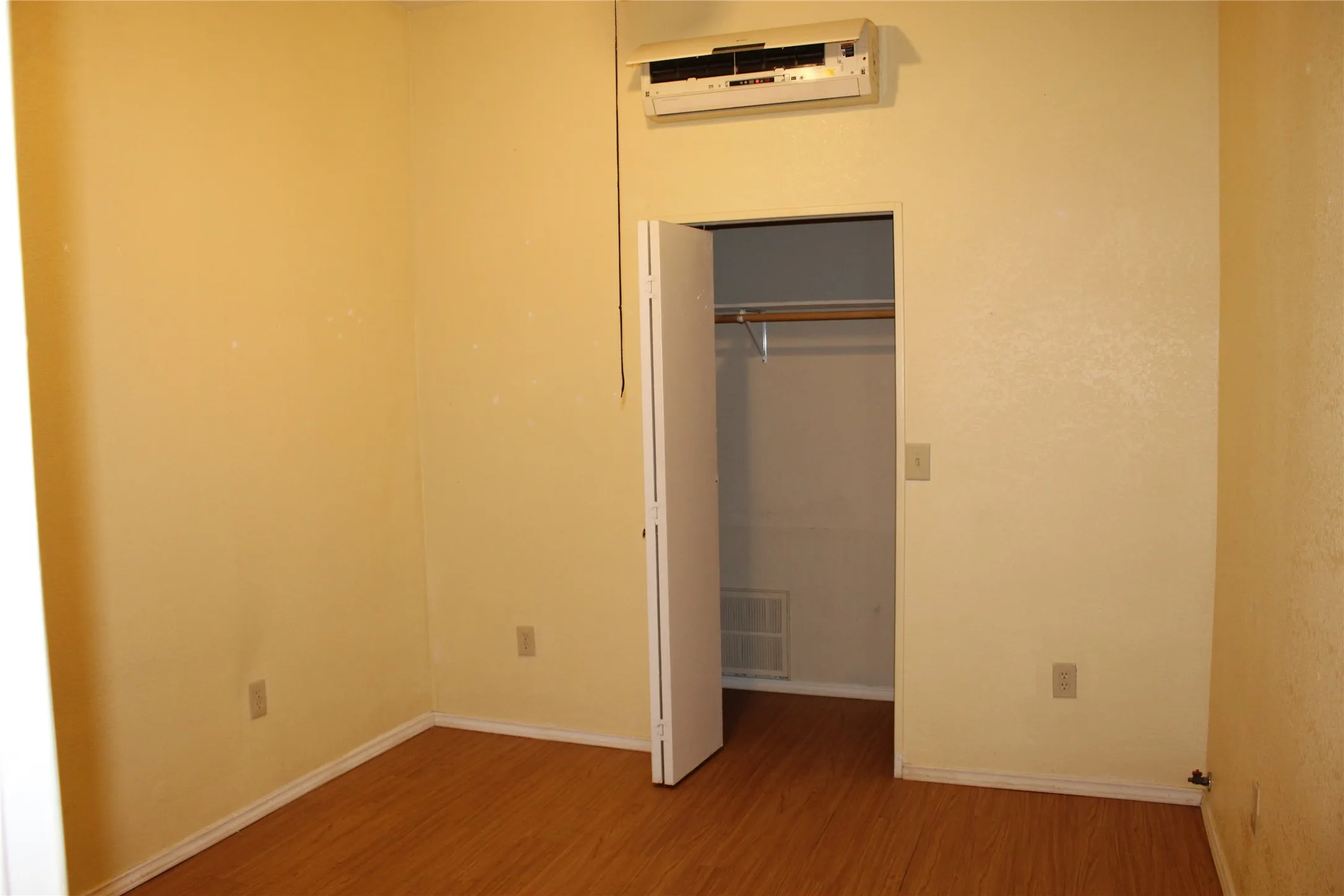 Bedroom 3 in Unit B