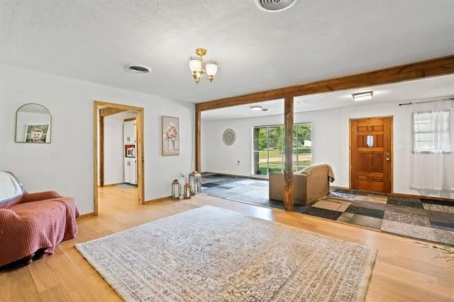 Single Family Residence For Sale in Cass County , 2585 Fm 250 N, Hughes Springs, Texas 75656, 5 Bedroom, 3 Bathroom, 2 Garage spaces, 3,142 Sqft, built in 1966, mls#21181565, Real Estate Agent in Hughes Springs, Homes For Sale in Cass county, Homes For Sale in Hughes Springs, Realtor in Hughes Springs Texas, Real Estate Brokerage Independent Realty Texas, Luminita Cordes Realtor