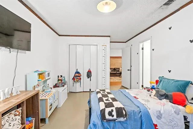 Single Family Residence For Sale in Cass County , 2585 Fm 250 N, Hughes Springs, Texas 75656, 5 Bedroom, 3 Bathroom, 2 Garage spaces, 3,142 Sqft, built in 1966, mls#21181565, Real Estate Agent in Hughes Springs, Homes For Sale in Cass county, Homes For Sale in Hughes Springs, Realtor in Hughes Springs Texas, Real Estate Brokerage Independent Realty Texas, Luminita Cordes Realtor