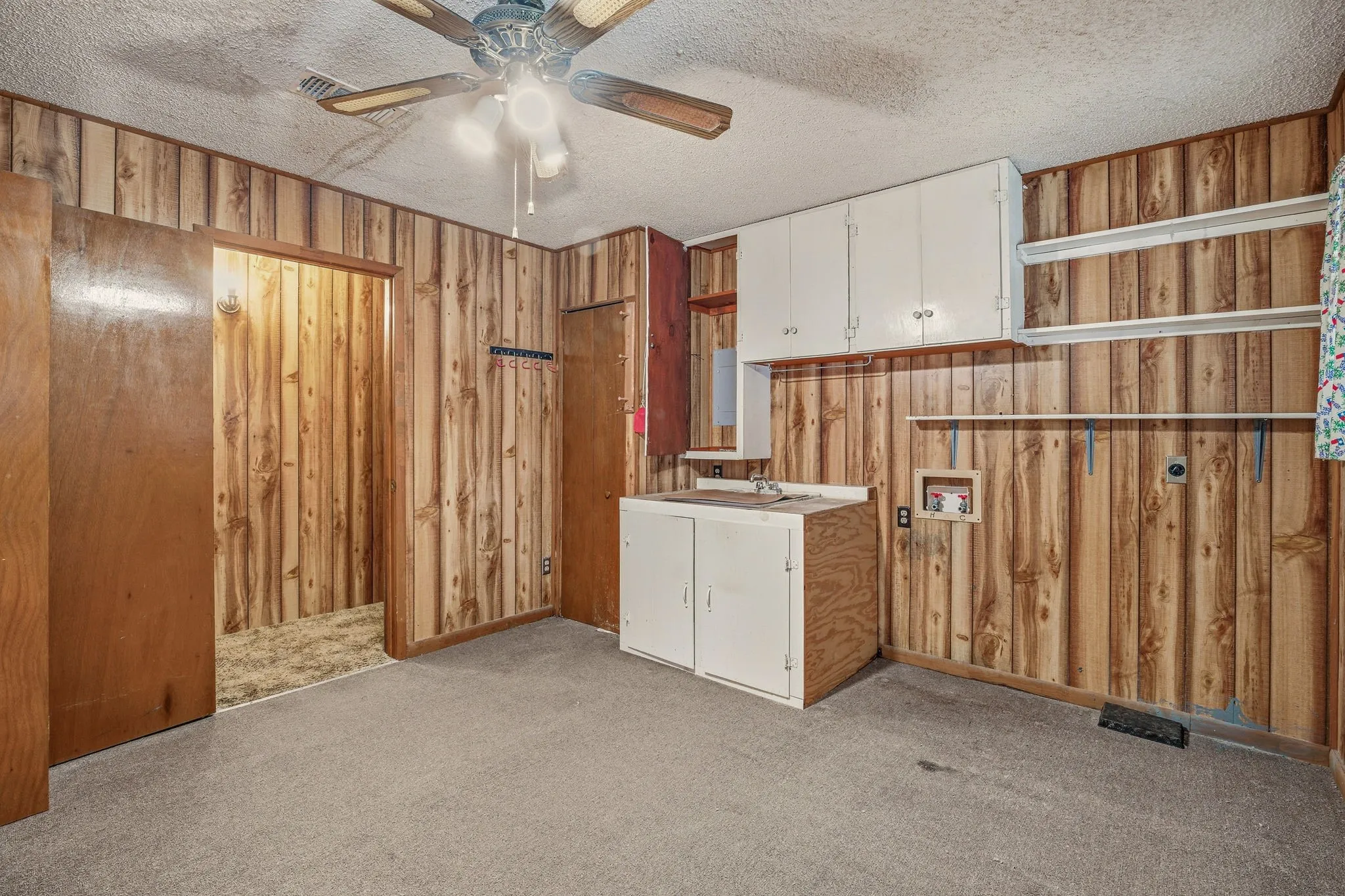 Single Family Residence For Sale in Comanche County , 650 County Road 426, De Leon, Texas 76444, 3 Bedroom, 1 Bathroom, Garage spaces, 2,275 Sqft, built in 1986, mls#21181418, Real Estate Agent in De Leon, Homes For Sale in Comanche county, Homes For Sale in De Leon, Realtor in De Leon Texas, Real Estate Brokerage Independent Realty Texas, Luminita Cordes Realtor