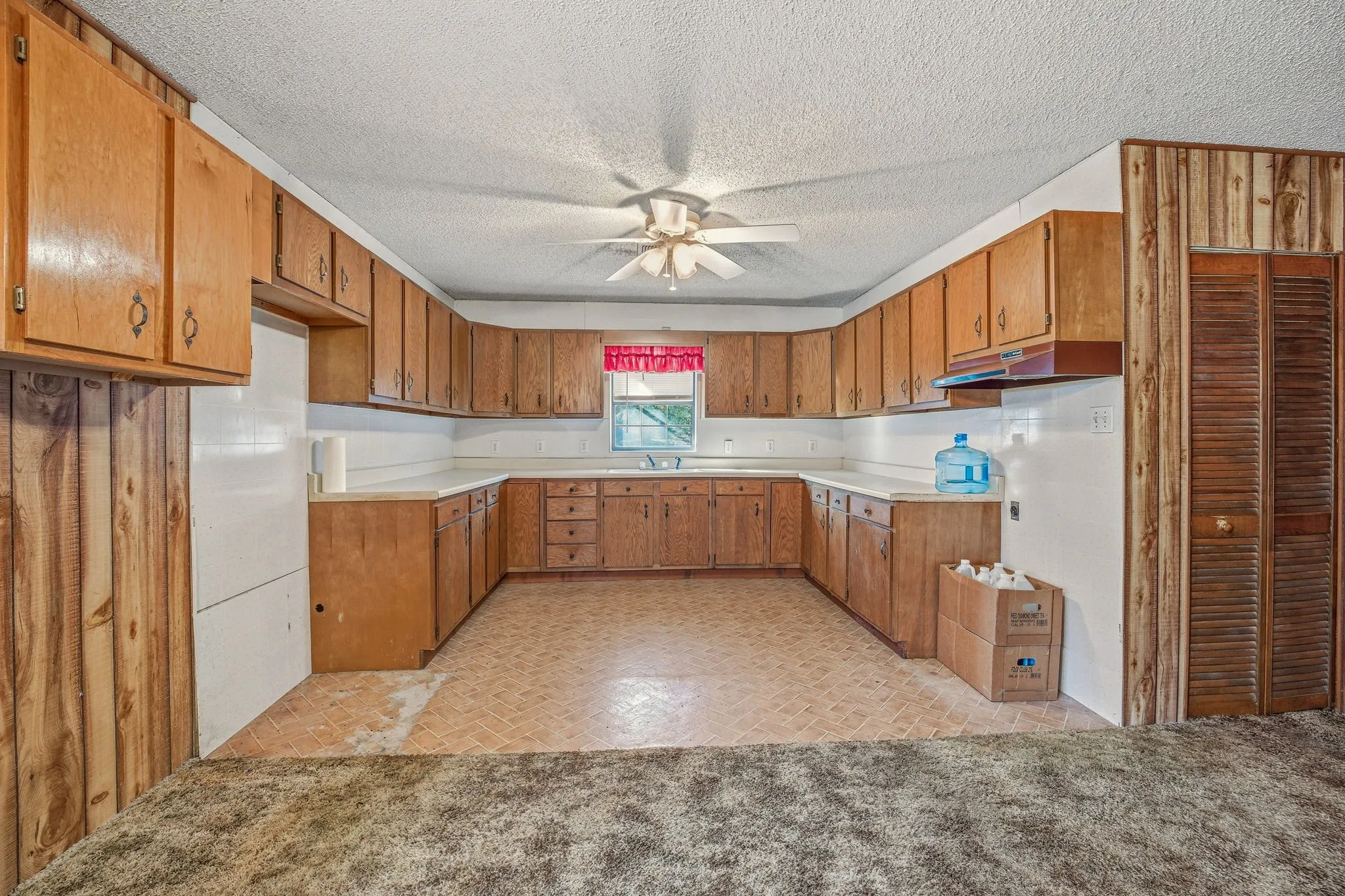 Single Family Residence For Sale in Comanche County , 650 County Road 426, De Leon, Texas 76444, 3 Bedroom, 1 Bathroom, Garage spaces, 2,275 Sqft, built in 1986, mls#21181418, Real Estate Agent in De Leon, Homes For Sale in Comanche county, Homes For Sale in De Leon, Realtor in De Leon Texas, Real Estate Brokerage Independent Realty Texas, Luminita Cordes Realtor