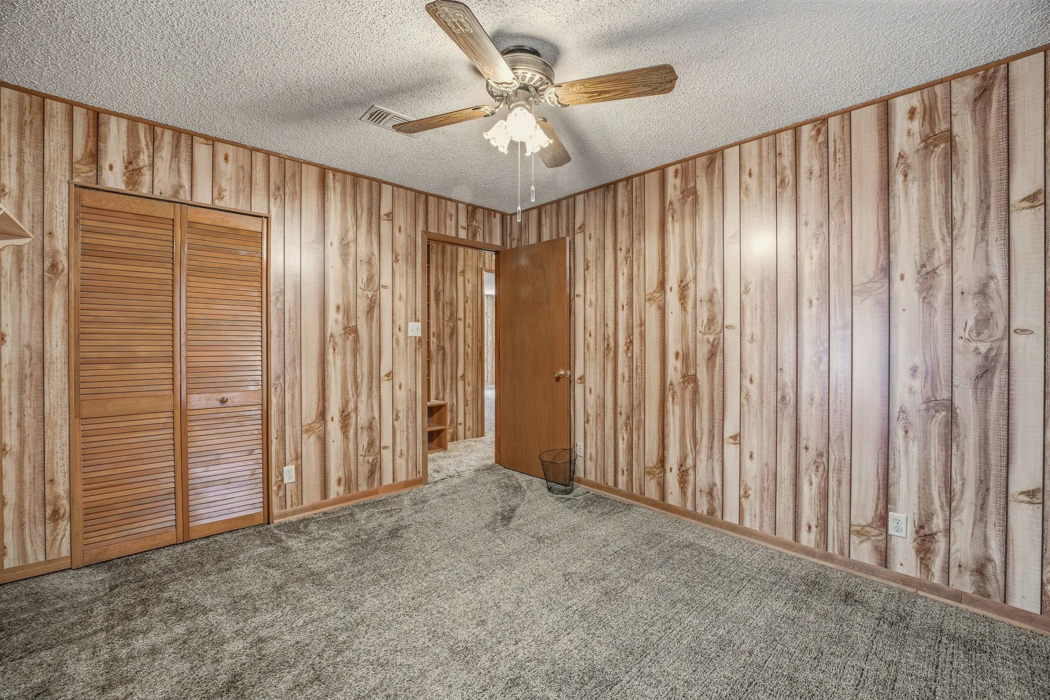 Single Family Residence For Sale in Comanche County , 650 County Road 426, De Leon, Texas 76444, 3 Bedroom, 1 Bathroom, Garage spaces, 2,275 Sqft, built in 1986, mls#21181418, Real Estate Agent in De Leon, Homes For Sale in Comanche county, Homes For Sale in De Leon, Realtor in De Leon Texas, Real Estate Brokerage Independent Realty Texas, Luminita Cordes Realtor