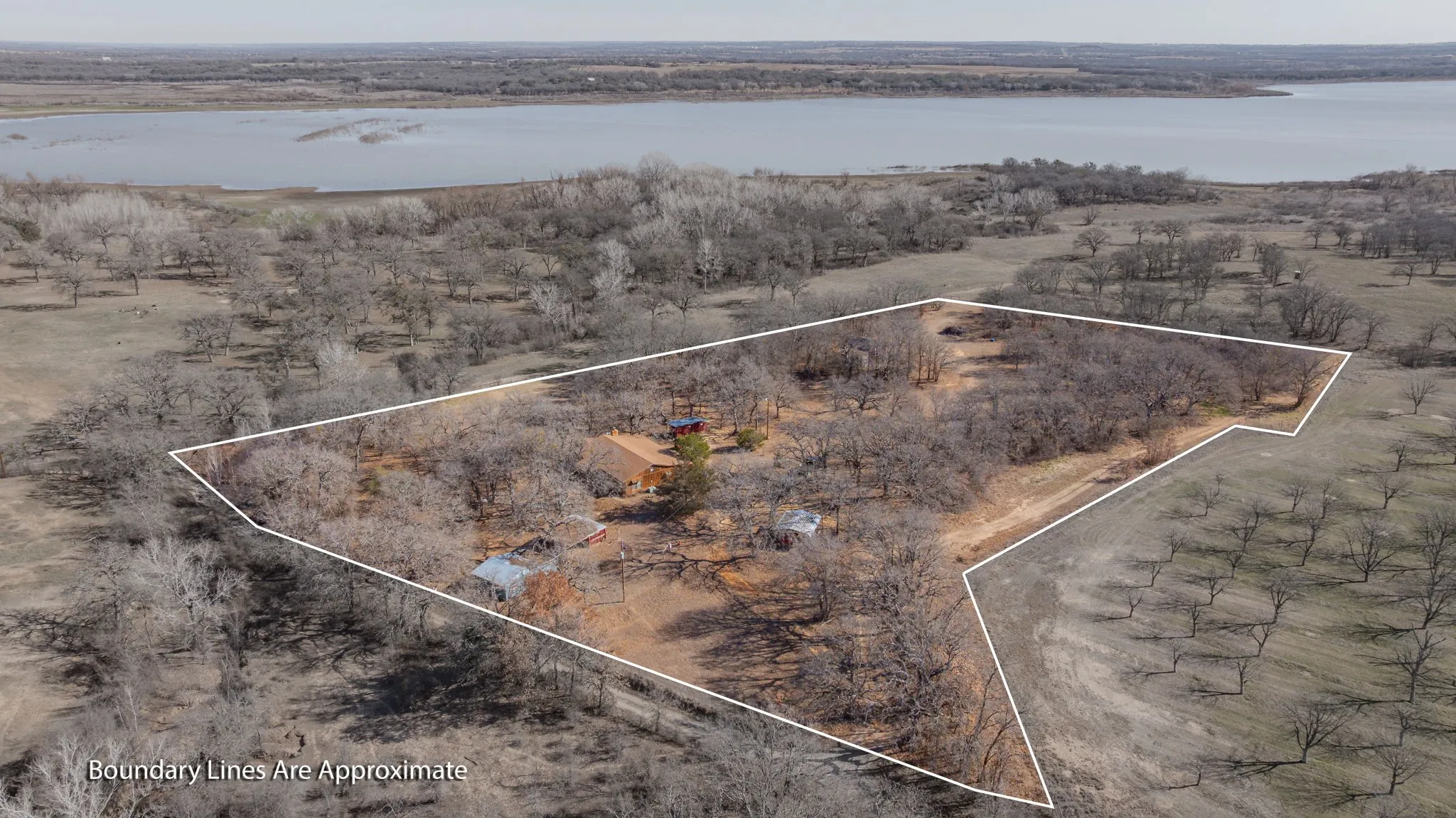 Single Family Residence For Sale in Comanche County , 650 County Road 426, De Leon, Texas 76444, 3 Bedroom, 1 Bathroom, Garage spaces, 2,275 Sqft, built in 1986, mls#21181418, Real Estate Agent in De Leon, Homes For Sale in Comanche county, Homes For Sale in De Leon, Realtor in De Leon Texas, Real Estate Brokerage Independent Realty Texas, Luminita Cordes Realtor