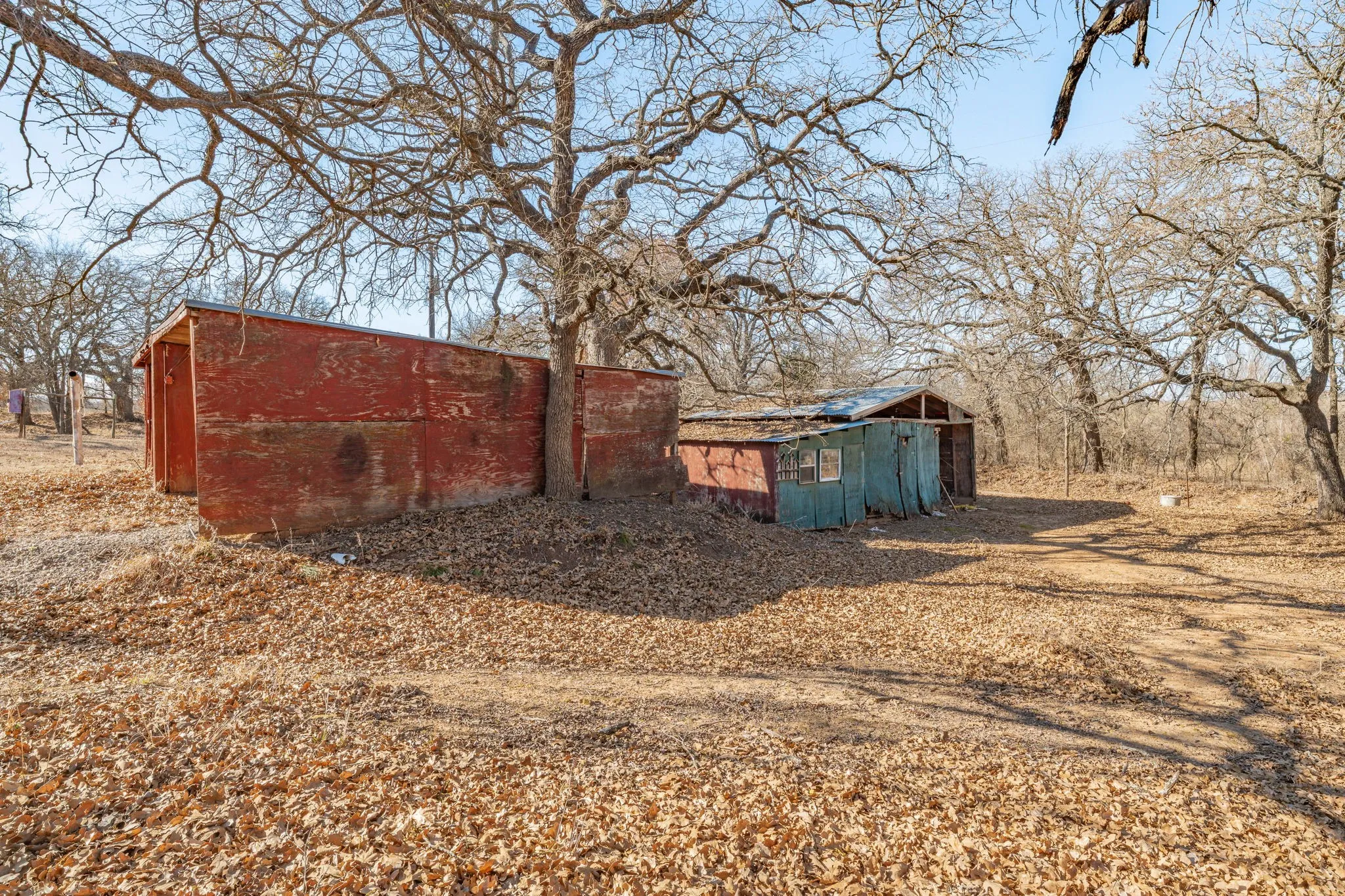 Single Family Residence For Sale in Comanche County , 650 County Road 426, De Leon, Texas 76444, 3 Bedroom, 1 Bathroom, Garage spaces, 2,275 Sqft, built in 1986, mls#21181418, Real Estate Agent in De Leon, Homes For Sale in Comanche county, Homes For Sale in De Leon, Realtor in De Leon Texas, Real Estate Brokerage Independent Realty Texas, Luminita Cordes Realtor