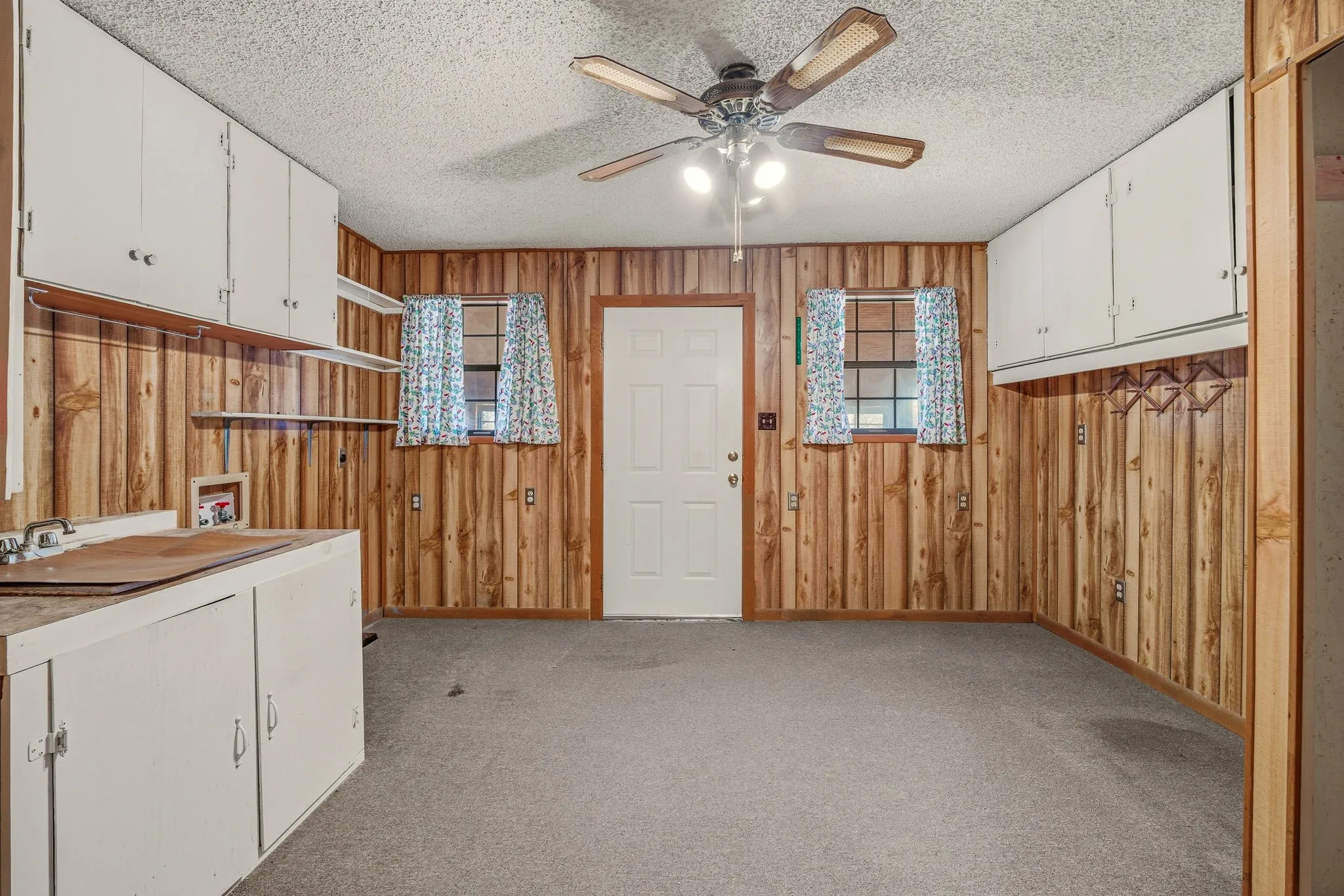 Single Family Residence For Sale in Comanche County , 650 County Road 426, De Leon, Texas 76444, 3 Bedroom, 1 Bathroom, Garage spaces, 2,275 Sqft, built in 1986, mls#21181418, Real Estate Agent in De Leon, Homes For Sale in Comanche county, Homes For Sale in De Leon, Realtor in De Leon Texas, Real Estate Brokerage Independent Realty Texas, Luminita Cordes Realtor