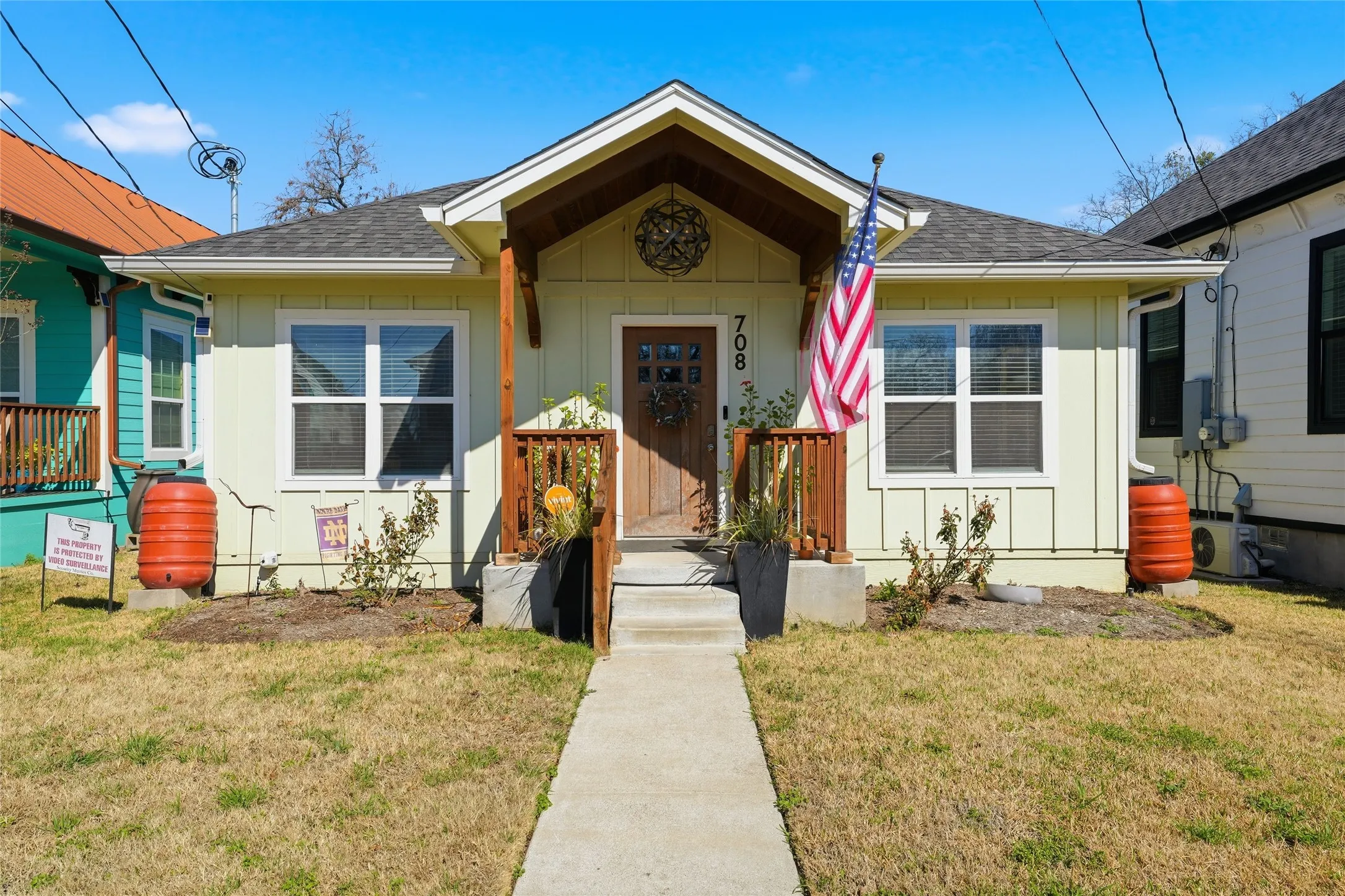 Single Family Residence For Sale in Mc Lennan County , 708 S 9th Street, Waco, Texas 76706, 2 Bedroom, 3 Bathroom, Garage spaces, 1,088 Sqft, built in 1912, mls#21183828, Real Estate Agent in Waco, Homes For Sale in Mc Lennan county, Homes For Sale in Waco, Realtor in Waco Texas, Real Estate Brokerage Independent Realty Texas, Luminita Cordes Realtor