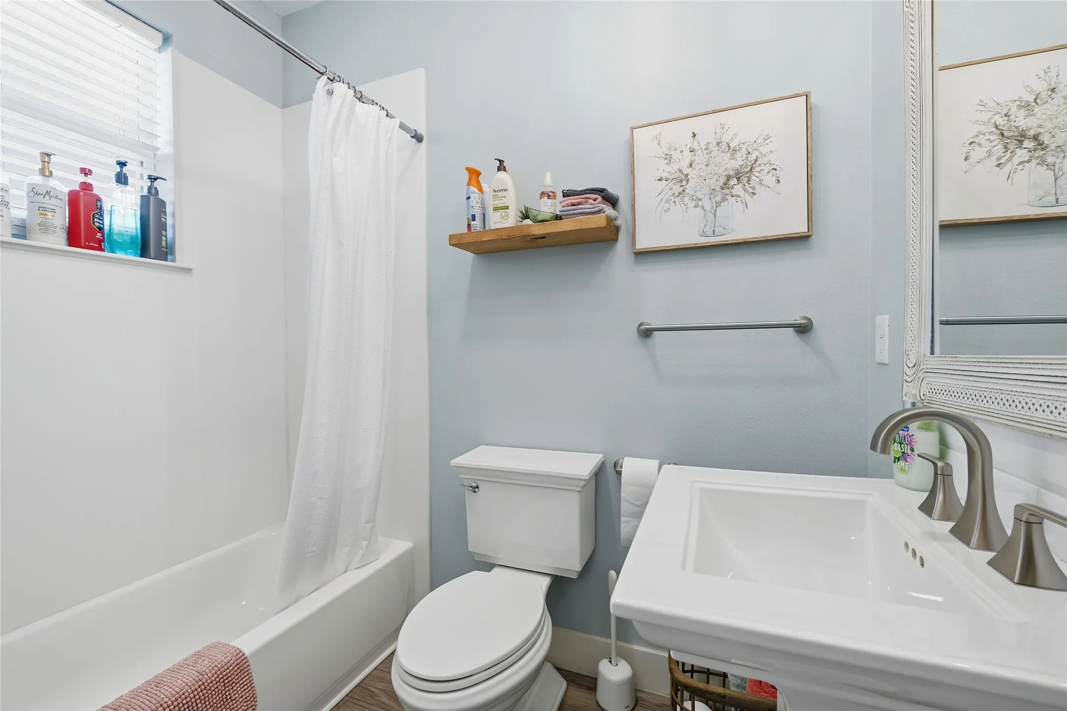 Single Family Residence For Sale in Mc Lennan County , 708 S 9th Street, Waco, Texas 76706, 2 Bedroom, 3 Bathroom, Garage spaces, 1,088 Sqft, built in 1912, mls#21183828, Real Estate Agent in Waco, Homes For Sale in Mc Lennan county, Homes For Sale in Waco, Realtor in Waco Texas, Real Estate Brokerage Independent Realty Texas, Luminita Cordes Realtor