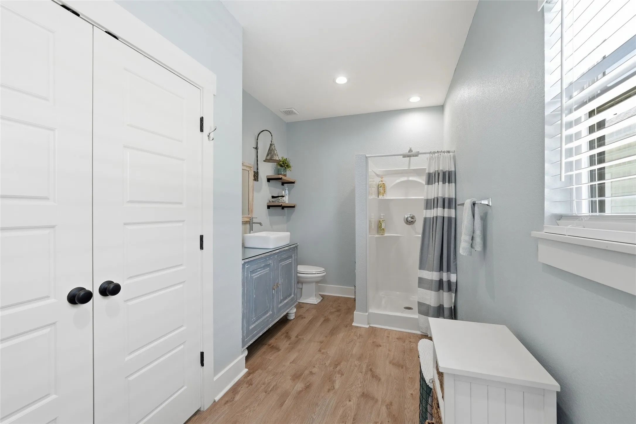 Single Family Residence For Sale in Mc Lennan County , 714 S 9th Street, Waco, Texas 76706, 3 Bedrooms, 4 Bathrooms, Garage spaces, 1,461 Sqft, built in 1912, Price $500,000, mls#21183942, Real Estate Agent in Waco, Homes For Sale in Mc Lennan county, Homes For Sale in Waco, Realtor in Waco Texas, Real Estate Brokerage Independent Realty Texas, Luminita Cordes Realtor