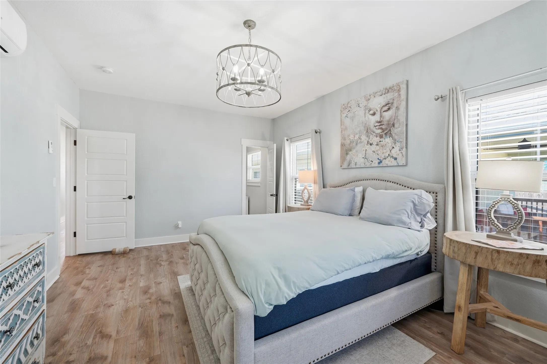 Single Family Residence For Sale in Mc Lennan County , 714 S 9th Street, Waco, Texas 76706, 3 Bedrooms, 4 Bathrooms, Garage spaces, 1,461 Sqft, built in 1912, Price $500,000, mls#21183942, Real Estate Agent in Waco, Homes For Sale in Mc Lennan county, Homes For Sale in Waco, Realtor in Waco Texas, Real Estate Brokerage Independent Realty Texas, Luminita Cordes Realtor
