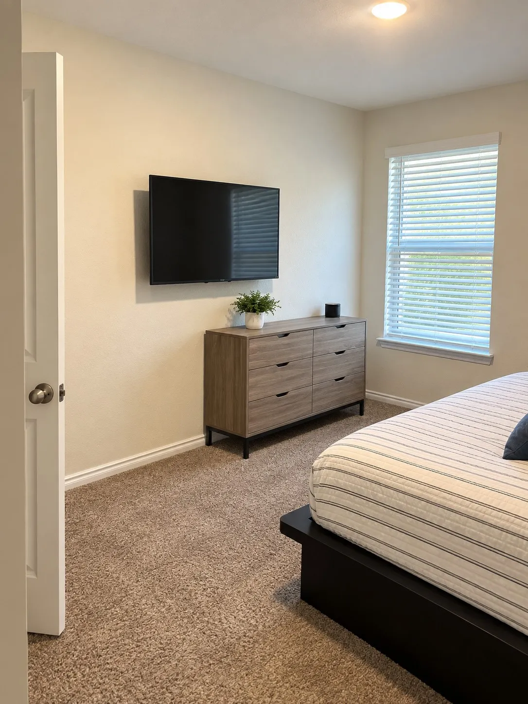 Single Family Residence For Sale in Kaufman County , 3546 Mildren Bend, Crandall, Texas 75114, 3 Bedroom, 2 Bathroom, 2 Garage spaces, 1,452 Sqft, built in 2023, Preowned, mls#21177635, Real Estate Agent in Crandall, Homes For Sale in Kaufman county, Homes For Sale in Crandall, Realtor in Crandall Texas, Real Estate Brokerage Independent Realty Texas, Luminita Cordes Realtor