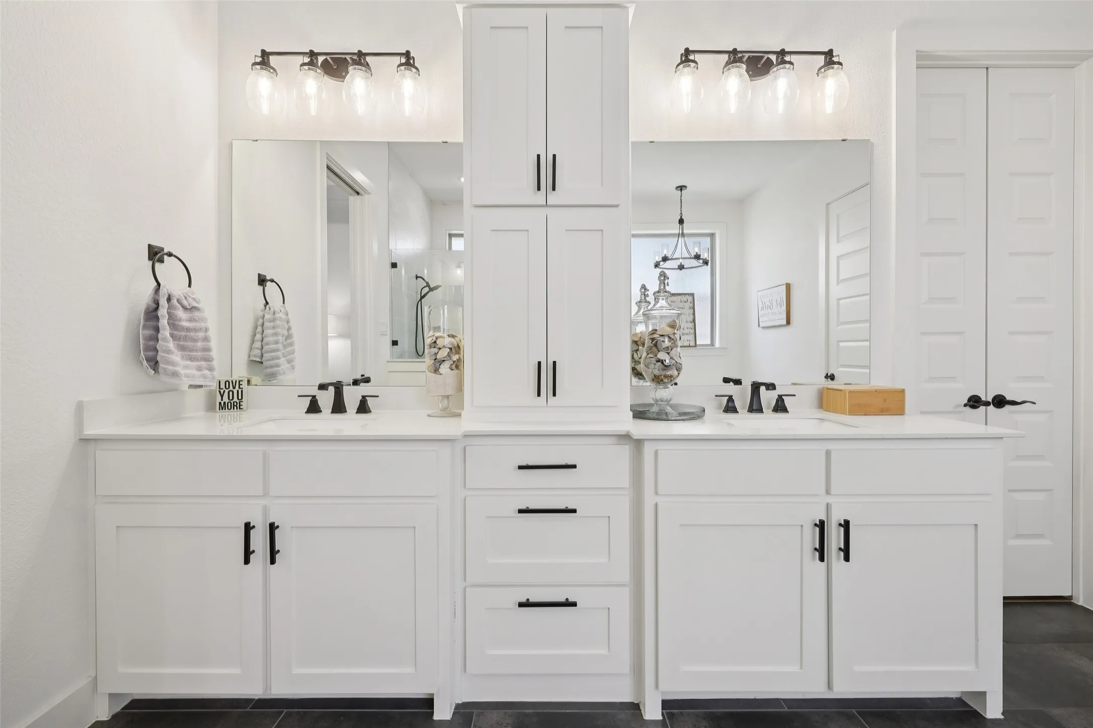 Single Family Residence For Sale in Tarrant County , 7224 Smith Farm Drive, North Richland Hills, Texas 76182, 4 Bedrooms, 3 Bathrooms, 3 Garage spaces, 3,528 Sqft, built in 2022, Preowned, Price $985,000, mls#21184274, Real Estate Agent in North Richland Hills, Homes For Sale in Tarrant county, Homes For Sale in North Richland Hills, Realtor in North Richland Hills Texas, Real Estate Brokerage Independent Realty Texas, Luminita Cordes Realtor