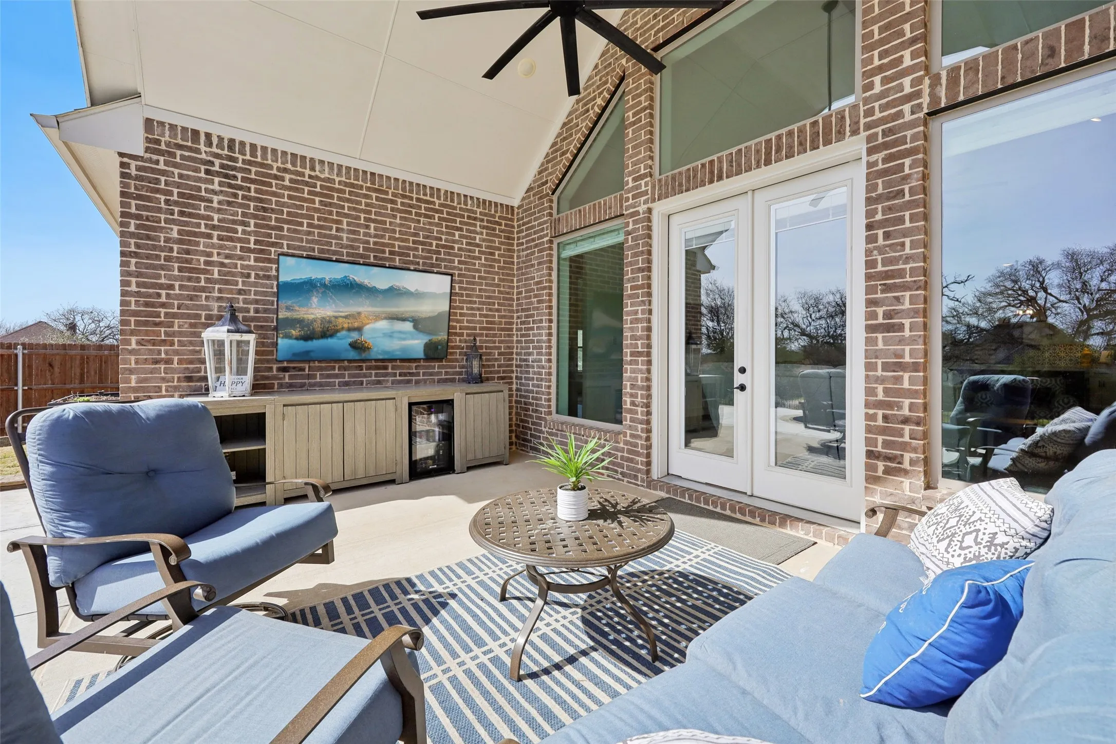 Single Family Residence For Sale in Tarrant County , 7224 Smith Farm Drive, North Richland Hills, Texas 76182, 4 Bedrooms, 3 Bathrooms, 3 Garage spaces, 3,528 Sqft, built in 2022, Preowned, Price $985,000, mls#21184274, Real Estate Agent in North Richland Hills, Homes For Sale in Tarrant county, Homes For Sale in North Richland Hills, Realtor in North Richland Hills Texas, Real Estate Brokerage Independent Realty Texas, Luminita Cordes Realtor
