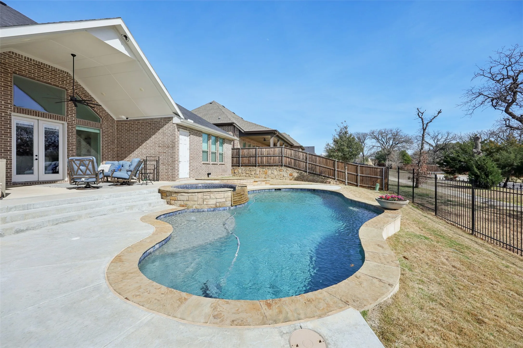 Single Family Residence For Sale in Tarrant County , 7224 Smith Farm Drive, North Richland Hills, Texas 76182, 4 Bedrooms, 3 Bathrooms, 3 Garage spaces, 3,528 Sqft, built in 2022, Preowned, Price $985,000, mls#21184274, Real Estate Agent in North Richland Hills, Homes For Sale in Tarrant county, Homes For Sale in North Richland Hills, Realtor in North Richland Hills Texas, Real Estate Brokerage Independent Realty Texas, Luminita Cordes Realtor