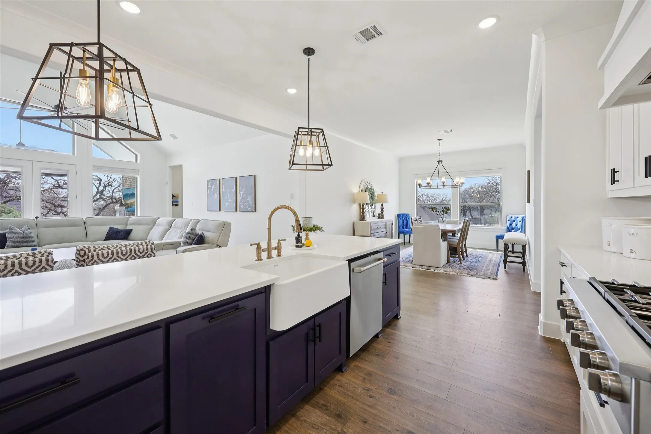 Single Family Residence For Sale in Tarrant County , 7224 Smith Farm Drive, North Richland Hills, Texas 76182, 4 Bedrooms, 3 Bathrooms, 3 Garage spaces, 3,528 Sqft, built in 2022, Preowned, Price $985,000, mls#21184274, Real Estate Agent in North Richland Hills, Homes For Sale in Tarrant county, Homes For Sale in North Richland Hills, Realtor in North Richland Hills Texas, Real Estate Brokerage Independent Realty Texas, Luminita Cordes Realtor