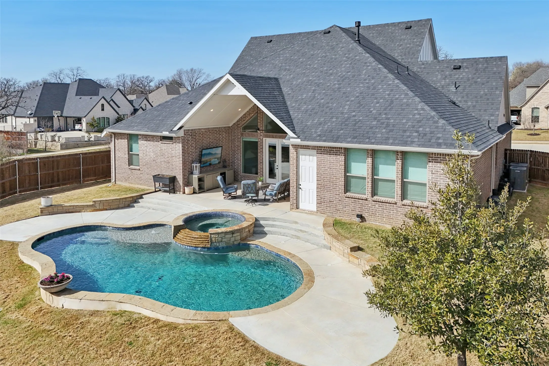Single Family Residence For Sale in Tarrant County , 7224 Smith Farm Drive, North Richland Hills, Texas 76182, 4 Bedrooms, 3 Bathrooms, 3 Garage spaces, 3,528 Sqft, built in 2022, Preowned, Price $985,000, mls#21184274, Real Estate Agent in North Richland Hills, Homes For Sale in Tarrant county, Homes For Sale in North Richland Hills, Realtor in North Richland Hills Texas, Real Estate Brokerage Independent Realty Texas, Luminita Cordes Realtor