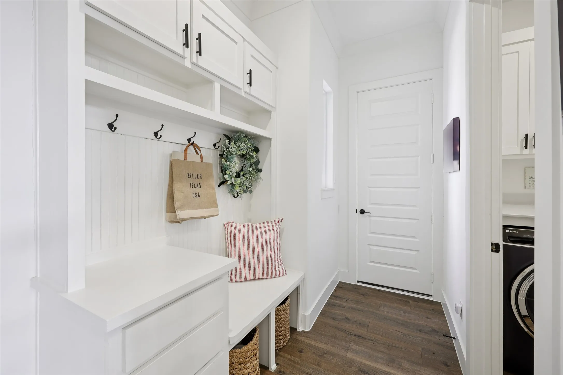 Single Family Residence For Sale in Tarrant County , 7224 Smith Farm Drive, North Richland Hills, Texas 76182, 4 Bedrooms, 3 Bathrooms, 3 Garage spaces, 3,528 Sqft, built in 2022, Preowned, Price $985,000, mls#21184274, Real Estate Agent in North Richland Hills, Homes For Sale in Tarrant county, Homes For Sale in North Richland Hills, Realtor in North Richland Hills Texas, Real Estate Brokerage Independent Realty Texas, Luminita Cordes Realtor