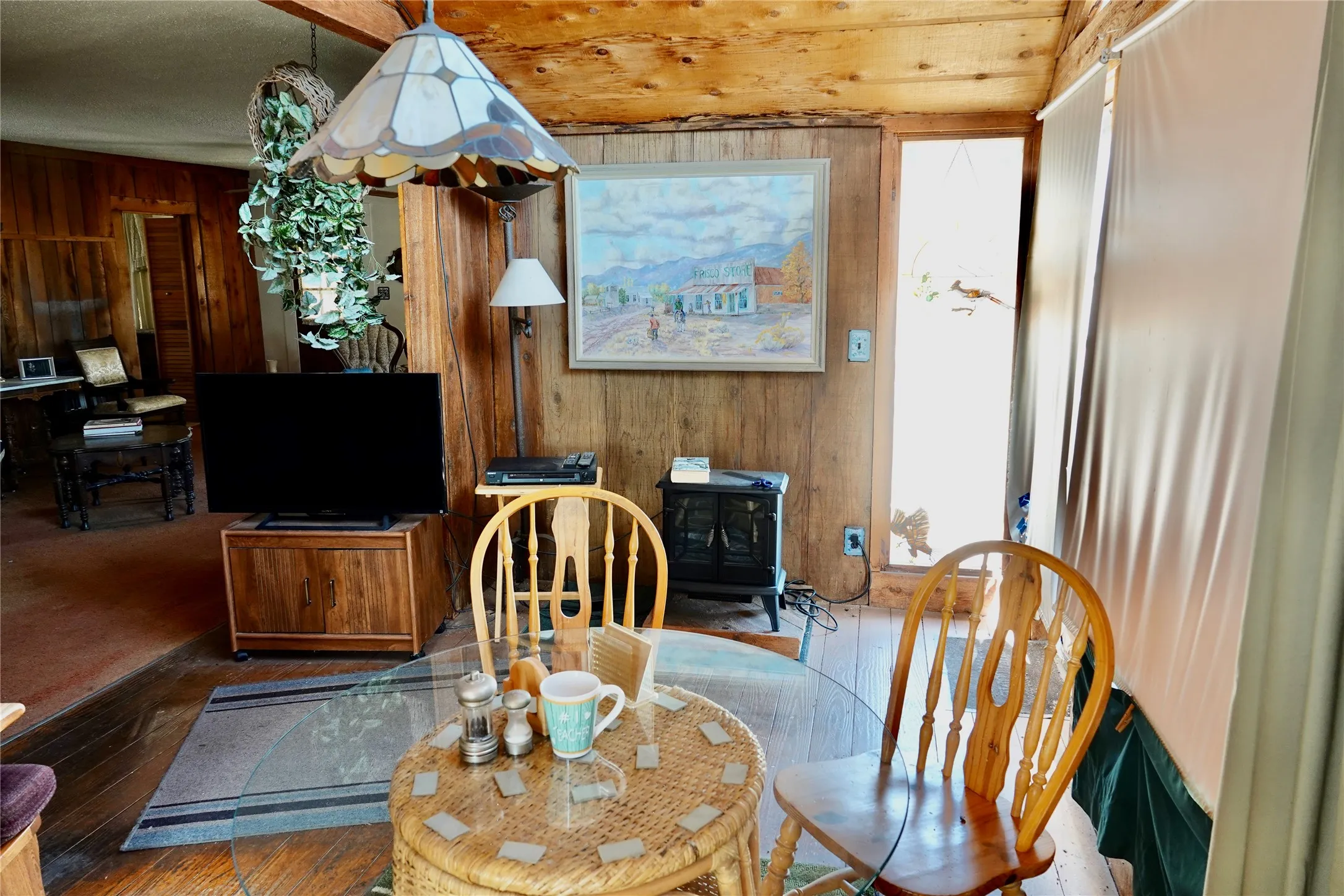 Farm For Sale in Mills County , 981 W Hwy 84, Mullin, Texas 76864, 3 Bedroom, 1 Bathroom, Garage spaces, 2,088 Sqft, built in 1930, mls#21184328, Real Estate Agent in Mullin, Homes For Sale in Mills county, Homes For Sale in Mullin, Realtor in Mullin Texas, Real Estate Brokerage Independent Realty Texas, Luminita Cordes Realtor