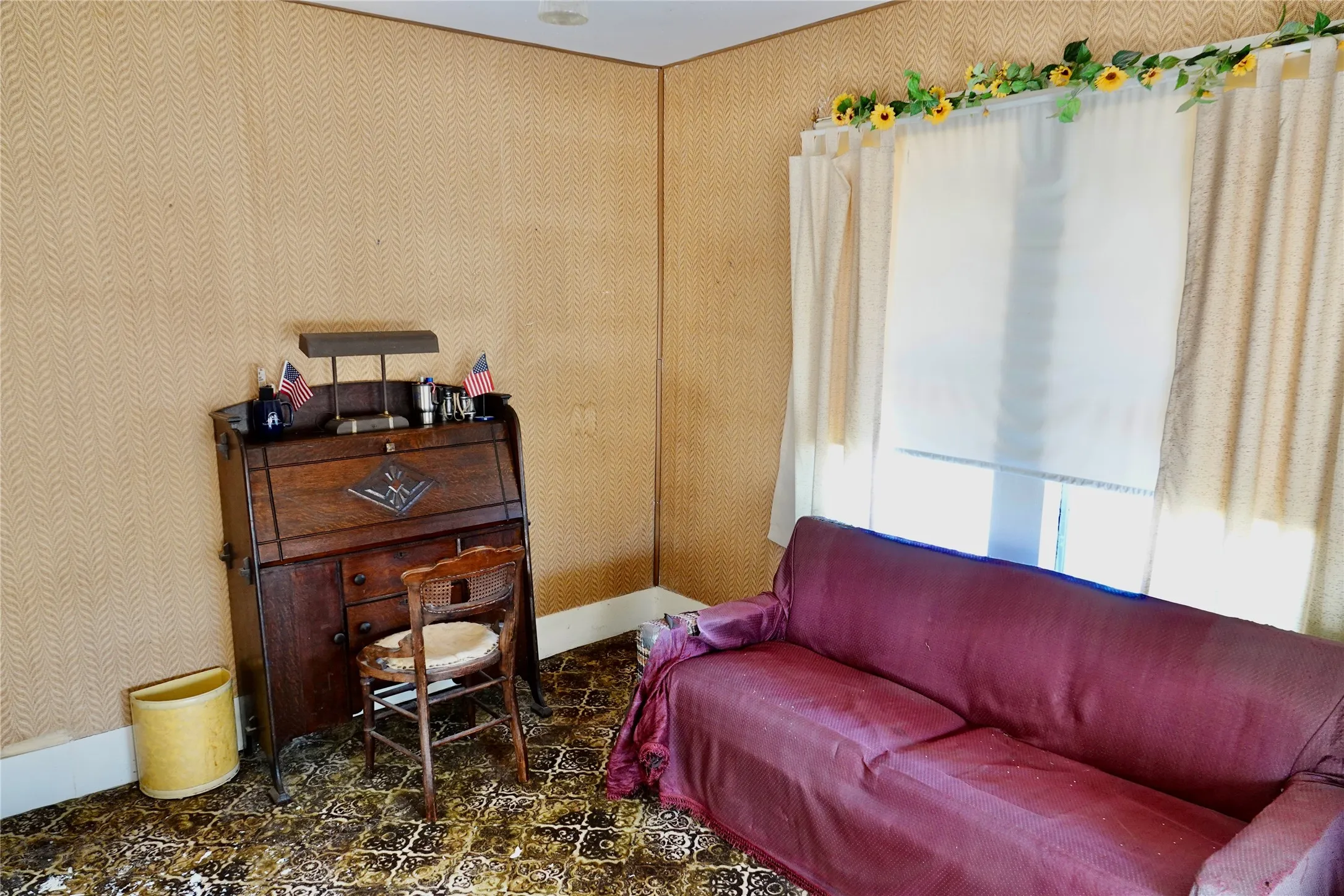 Farm For Sale in Mills County , 981 W Hwy 84, Mullin, Texas 76864, 3 Bedroom, 1 Bathroom, Garage spaces, 2,088 Sqft, built in 1930, mls#21184328, Real Estate Agent in Mullin, Homes For Sale in Mills county, Homes For Sale in Mullin, Realtor in Mullin Texas, Real Estate Brokerage Independent Realty Texas, Luminita Cordes Realtor