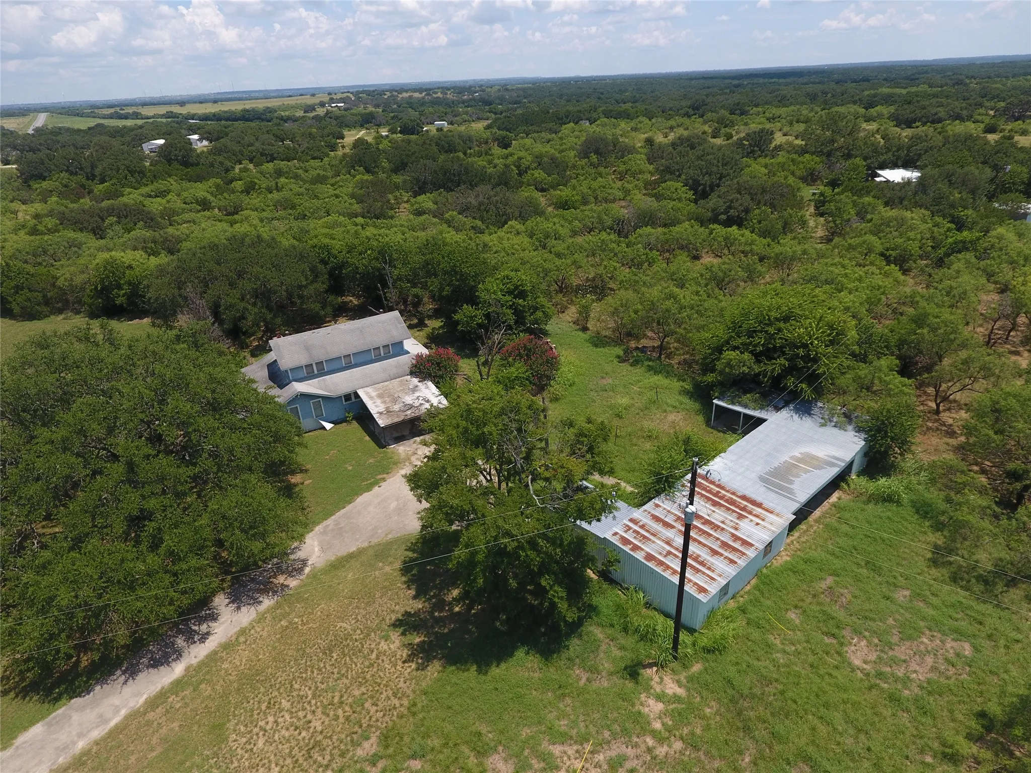 Farm For Sale in Mills County , 981 W Hwy 84, Mullin, Texas 76864, 3 Bedroom, 1 Bathroom, Garage spaces, 2,088 Sqft, built in 1930, mls#21184328, Real Estate Agent in Mullin, Homes For Sale in Mills county, Homes For Sale in Mullin, Realtor in Mullin Texas, Real Estate Brokerage Independent Realty Texas, Luminita Cordes Realtor