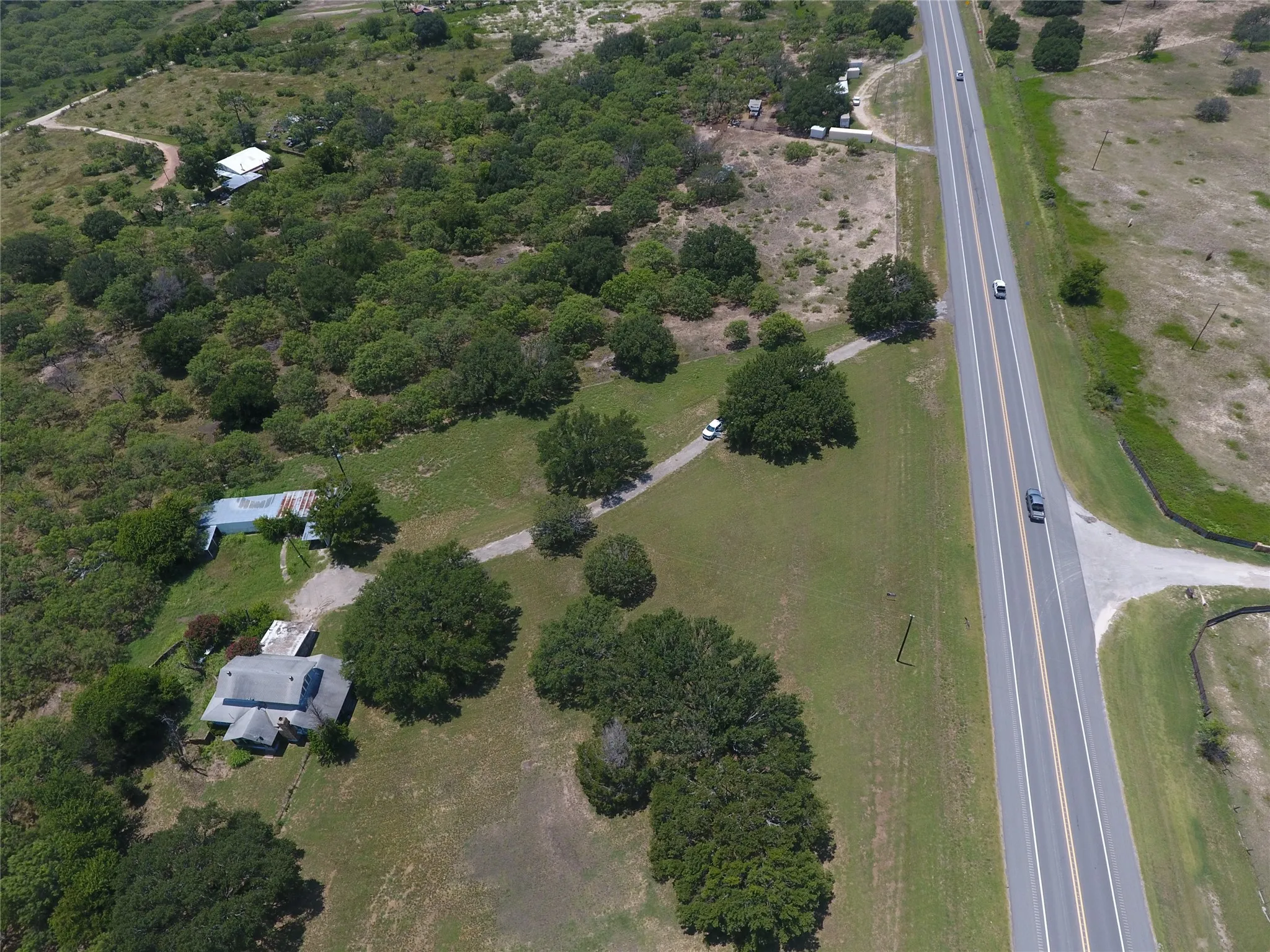 Farm For Sale in Mills County , 981 W Hwy 84, Mullin, Texas 76864, 3 Bedroom, 1 Bathroom, Garage spaces, 2,088 Sqft, built in 1930, mls#21184328, Real Estate Agent in Mullin, Homes For Sale in Mills county, Homes For Sale in Mullin, Realtor in Mullin Texas, Real Estate Brokerage Independent Realty Texas, Luminita Cordes Realtor