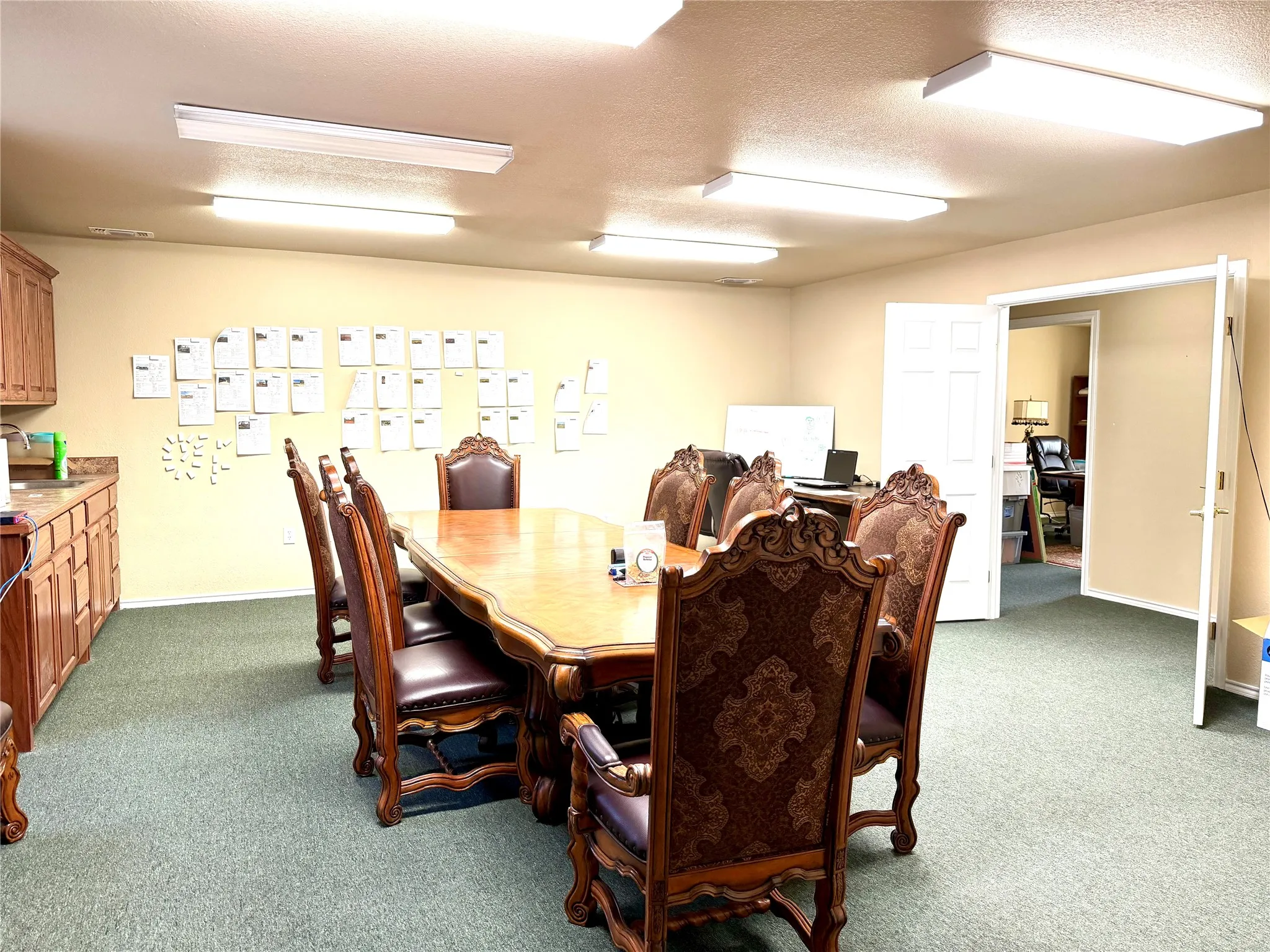 Office For Sale in Taylor County , 4373 Spindletop Drive, Abilene, Texas 79602, 0, 0, Garage spaces, 0 Sqft, built in 1985, Preowned, mls#21162906, Real Estate Agent in Abilene, Homes For Sale in Taylor county, Homes For Sale in Abilene, Realtor in Abilene Texas, Real Estate Brokerage Independent Realty Texas, Luminita Cordes Realtor