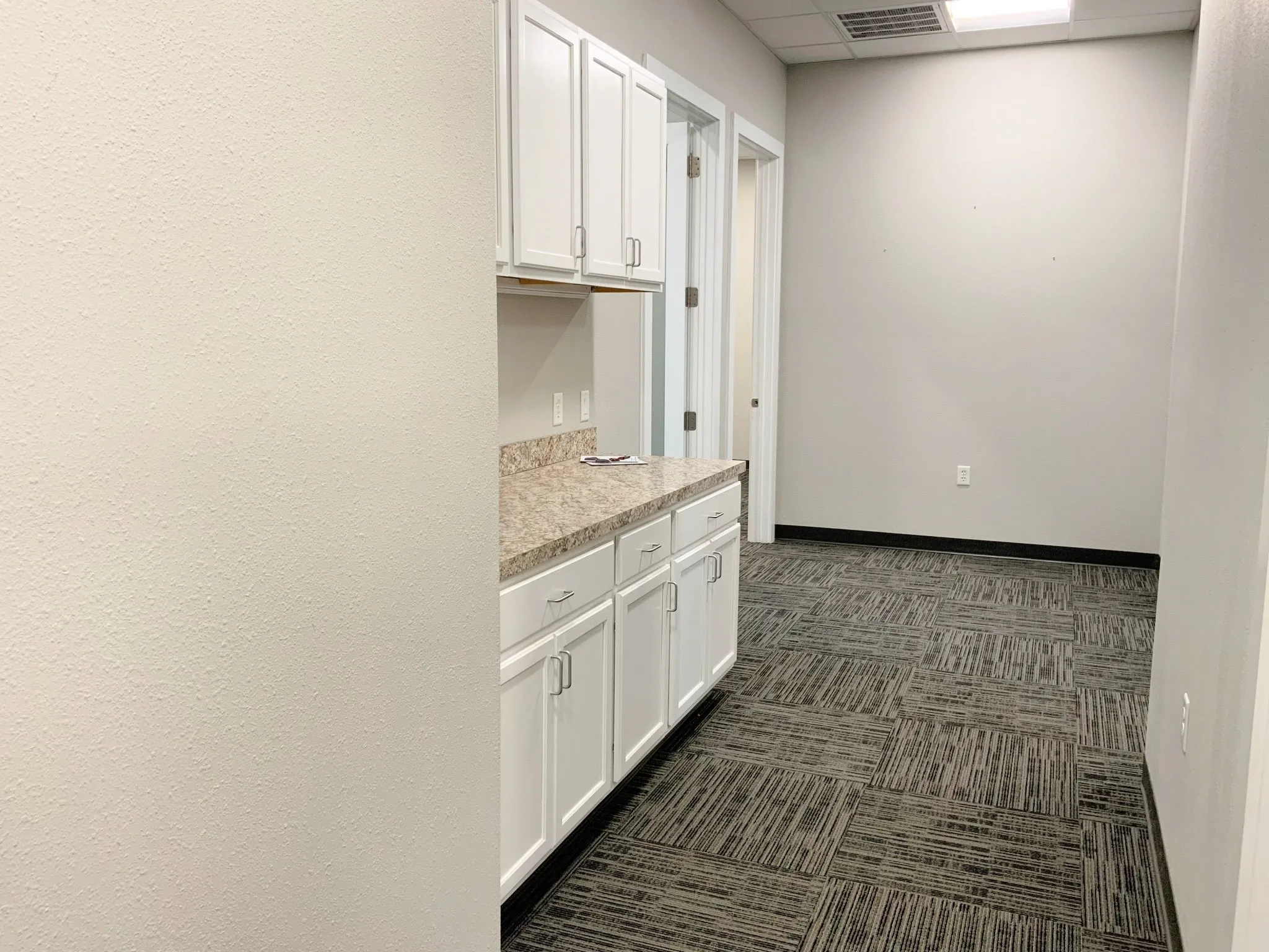 Office For Rent in Denton County , 320 S Oak Street 212, Roanoke, Texas 76262, 0, 0, Garage spaces, 0 Sqft, built in 2018, Preowned, mls#21178843, Real Estate Agent in Roanoke, Homes For Rent in Denton county, Homes For Rent in Roanoke, Realtor in Roanoke Texas, Real Estate Brokerage Independent Realty Texas, Luminita Cordes Realtor