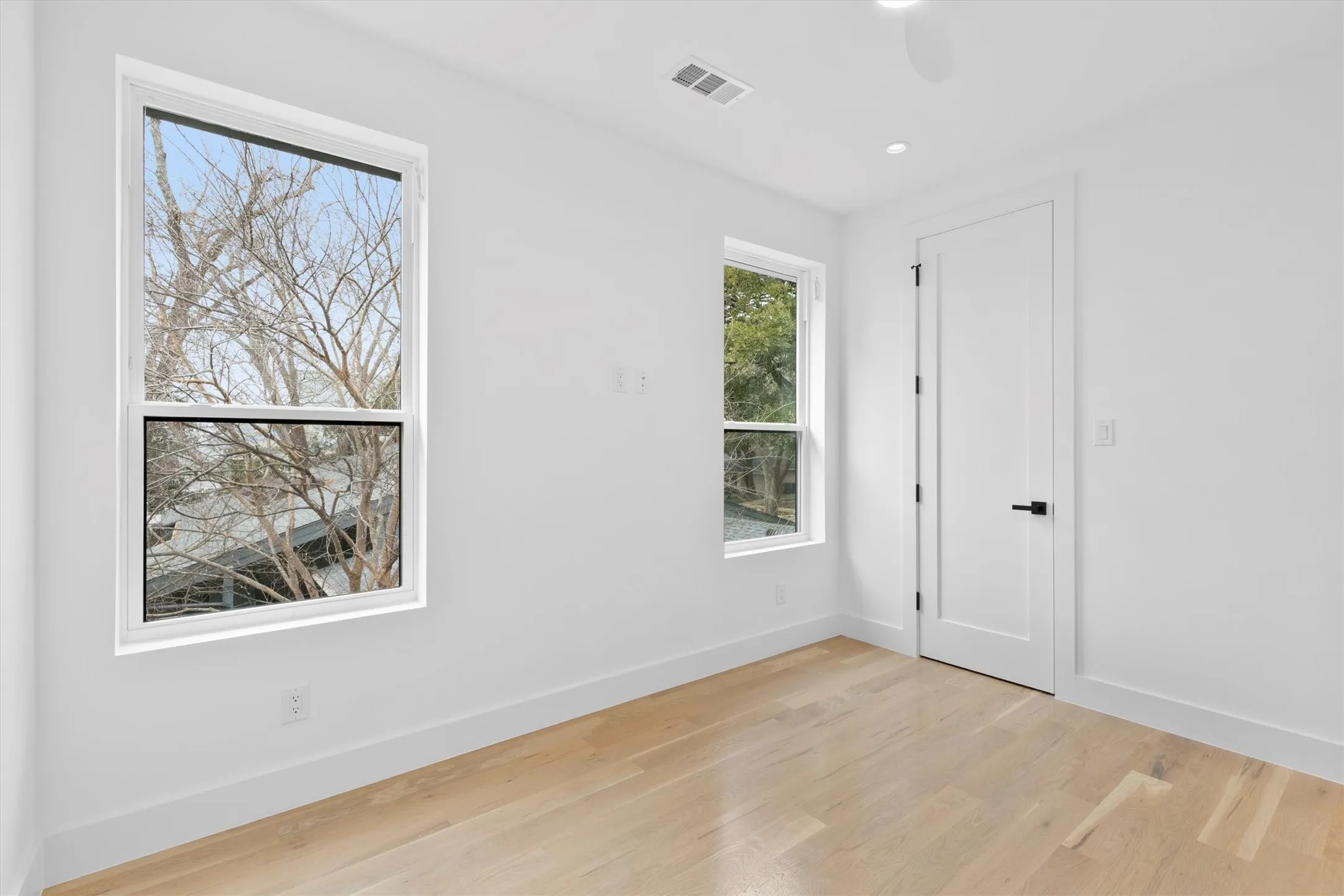 Single Family Residence For Sale in Dallas County , 9428 Hobart Street, Dallas, Texas 75218, 5 Bedroom, 8 Bathroom, 2 Garage spaces, 4,812 Sqft, built in 2026, New Construction - Complete, mls#21180881, Real Estate Agent in Dallas, Homes For Sale in Dallas county, Homes For Sale in Dallas, Realtor in Dallas Texas, Real Estate Brokerage Independent Realty Texas, Luminita Cordes Realtor