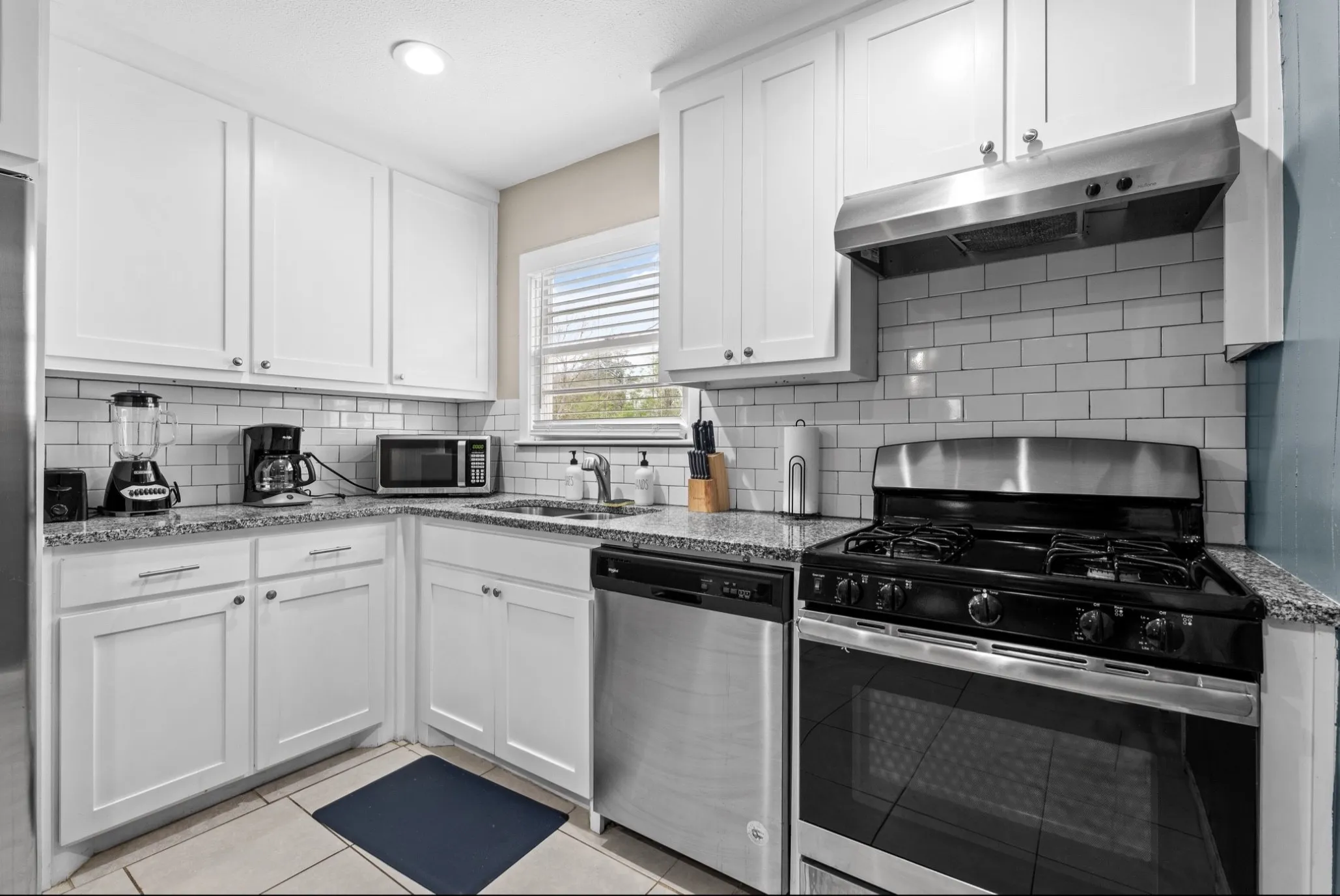Single Family Residence For Sale in Tarrant County , 1110 Park Street, Arlington, Texas 76011, 4 Bedroom, 2 Bathroom, Garage spaces, 1,750 Sqft, built in 1957, Preowned, mls#21176584, Real Estate Agent in Arlington, Homes For Sale in Tarrant county, Homes For Sale in Arlington, Realtor in Arlington Texas, Real Estate Brokerage Independent Realty Texas, Luminita Cordes Realtor