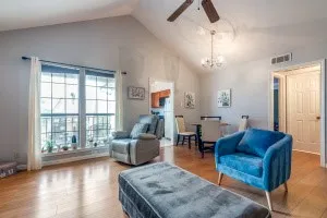 Condominium For Sale in Dallas County , 2835 Keller Springs Road 1102, Carrollton, Texas 75006, 2 Bedroom, 1 Bathroom, Garage spaces, 1,013 Sqft, built in 1984, Preowned, mls#21184285, Real Estate Agent in Carrollton, Homes For Sale in Dallas county, Homes For Sale in Carrollton, Realtor in Carrollton Texas, Real Estate Brokerage Independent Realty Texas, Luminita Cordes Realtor