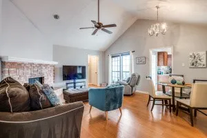 Condominium For Sale in Dallas County , 2835 Keller Springs Road 1102, Carrollton, Texas 75006, 2 Bedroom, 1 Bathroom, Garage spaces, 1,013 Sqft, built in 1984, Preowned, mls#21184285, Real Estate Agent in Carrollton, Homes For Sale in Dallas county, Homes For Sale in Carrollton, Realtor in Carrollton Texas, Real Estate Brokerage Independent Realty Texas, Luminita Cordes Realtor