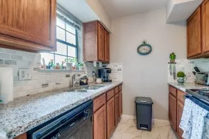 Condominium For Sale in Dallas County , 2835 Keller Springs Road 1102, Carrollton, Texas 75006, 2 Bedroom, 1 Bathroom, Garage spaces, 1,013 Sqft, built in 1984, Preowned, mls#21184285, Real Estate Agent in Carrollton, Homes For Sale in Dallas county, Homes For Sale in Carrollton, Realtor in Carrollton Texas, Real Estate Brokerage Independent Realty Texas, Luminita Cordes Realtor