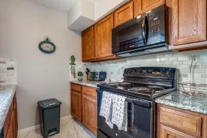 Condominium For Sale in Dallas County , 2835 Keller Springs Road 1102, Carrollton, Texas 75006, 2 Bedroom, 1 Bathroom, Garage spaces, 1,013 Sqft, built in 1984, Preowned, mls#21184285, Real Estate Agent in Carrollton, Homes For Sale in Dallas county, Homes For Sale in Carrollton, Realtor in Carrollton Texas, Real Estate Brokerage Independent Realty Texas, Luminita Cordes Realtor