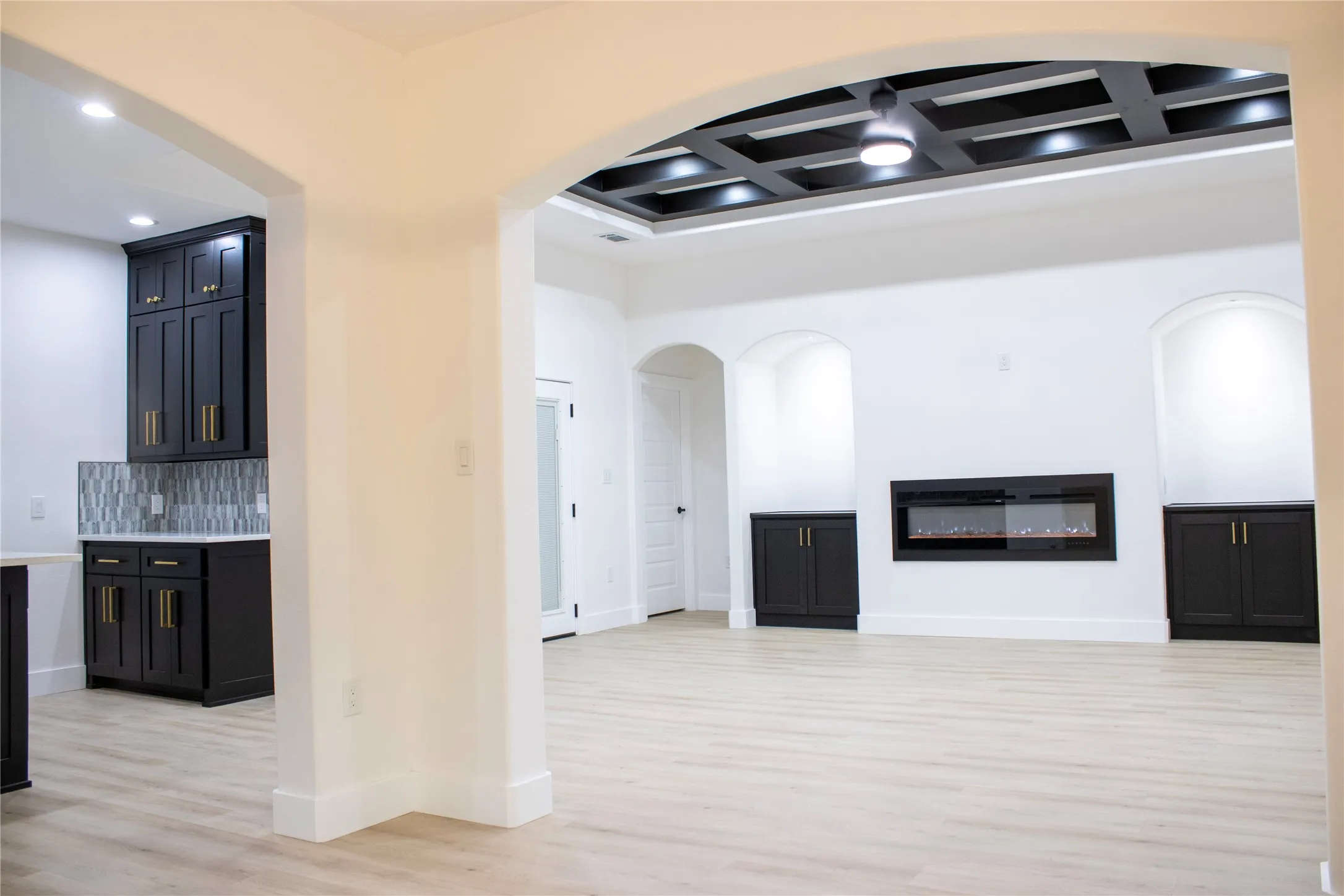 Single Family Residence For Sale in Ellis County , 2212 Lakeshore Lane, Glenn Heights, Texas 75154, 3 Bedroom, 2 Bathroom, 2 Garage spaces, 1,757 Sqft, built in 2026, New Construction - Complete, mls#21184352, Real Estate Agent in Glenn Heights, Homes For Sale in Ellis county, Homes For Sale in Glenn Heights, Realtor in Glenn Heights Texas, Real Estate Brokerage Independent Realty Texas, Luminita Cordes Realtor