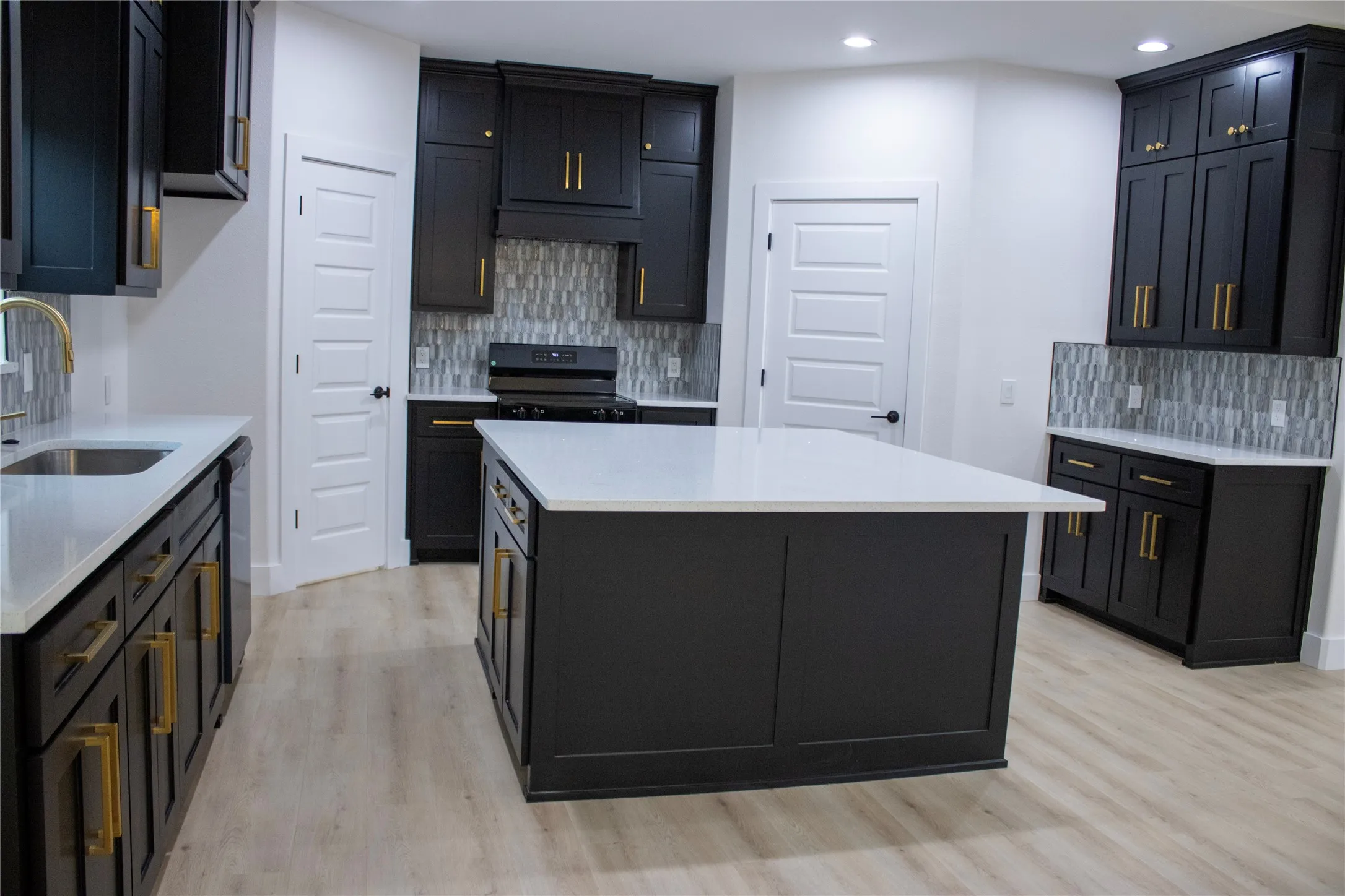 Single Family Residence For Sale in Ellis County , 2212 Lakeshore Lane, Glenn Heights, Texas 75154, 3 Bedroom, 2 Bathroom, 2 Garage spaces, 1,757 Sqft, built in 2026, New Construction - Complete, mls#21184352, Real Estate Agent in Glenn Heights, Homes For Sale in Ellis county, Homes For Sale in Glenn Heights, Realtor in Glenn Heights Texas, Real Estate Brokerage Independent Realty Texas, Luminita Cordes Realtor