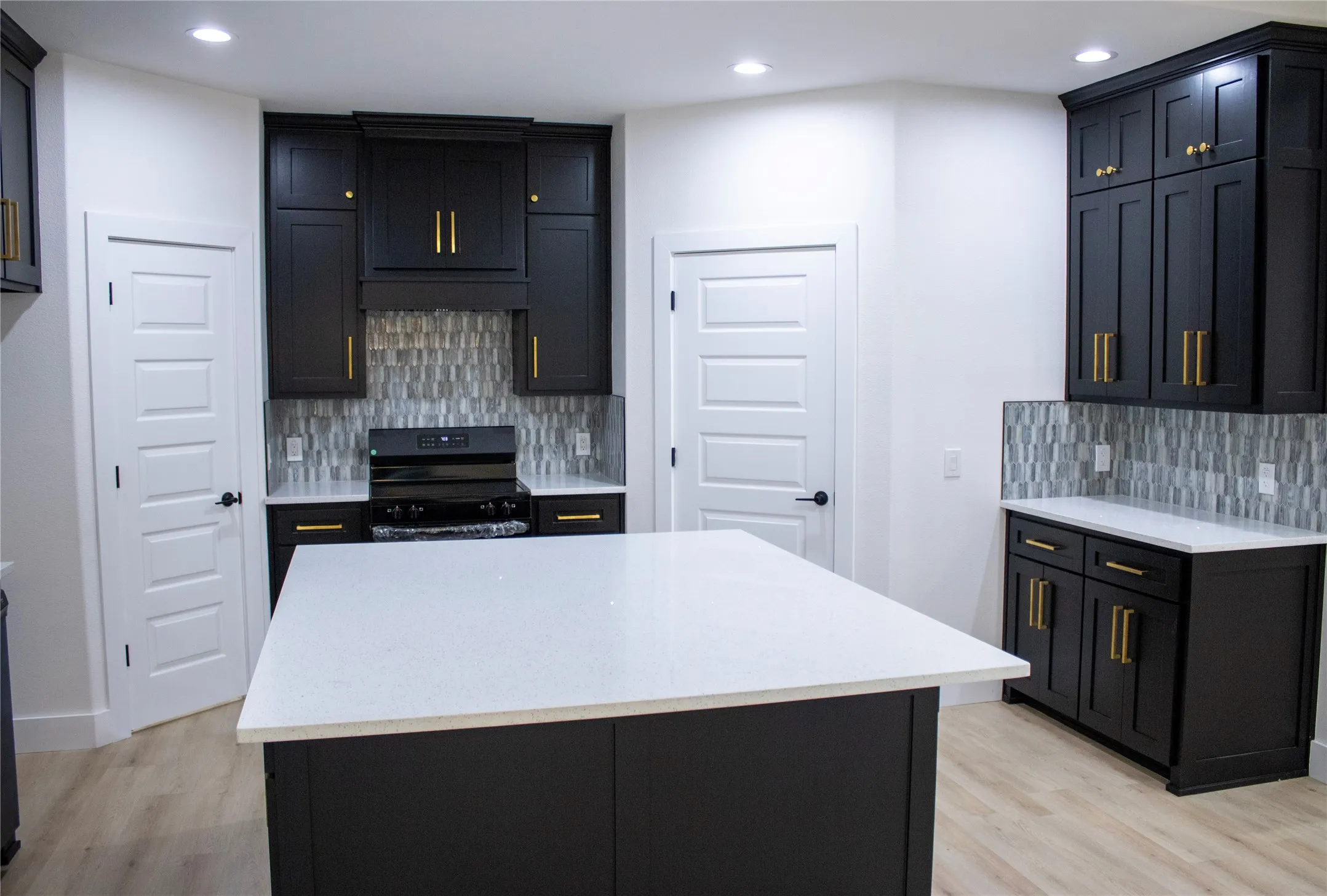 Single Family Residence For Sale in Ellis County , 2212 Lakeshore Lane, Glenn Heights, Texas 75154, 3 Bedroom, 2 Bathroom, 2 Garage spaces, 1,757 Sqft, built in 2026, New Construction - Complete, mls#21184352, Real Estate Agent in Glenn Heights, Homes For Sale in Ellis county, Homes For Sale in Glenn Heights, Realtor in Glenn Heights Texas, Real Estate Brokerage Independent Realty Texas, Luminita Cordes Realtor