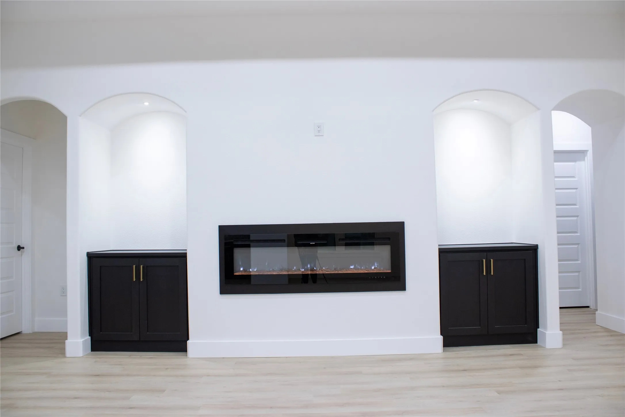 Single Family Residence For Sale in Ellis County , 2212 Lakeshore Lane, Glenn Heights, Texas 75154, 3 Bedroom, 2 Bathroom, 2 Garage spaces, 1,757 Sqft, built in 2026, New Construction - Complete, mls#21184352, Real Estate Agent in Glenn Heights, Homes For Sale in Ellis county, Homes For Sale in Glenn Heights, Realtor in Glenn Heights Texas, Real Estate Brokerage Independent Realty Texas, Luminita Cordes Realtor