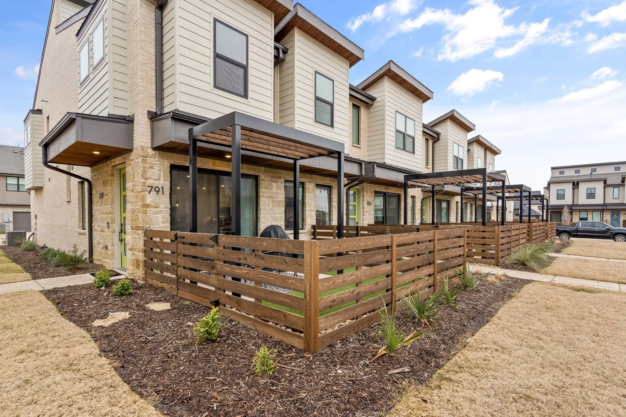 Single Family Residence For Sale in Denton County , 791 Cavitt Court, Prosper, Texas 75078, 3 Bedroom, 3 Bathroom, 2 Garage spaces, 1,815 Sqft, built in 2022, Preowned, mls#21184424, Real Estate Agent in Prosper, Homes For Sale in Denton county, Homes For Sale in Prosper, Realtor in Prosper Texas, Real Estate Brokerage Independent Realty Texas, Luminita Cordes Realtor