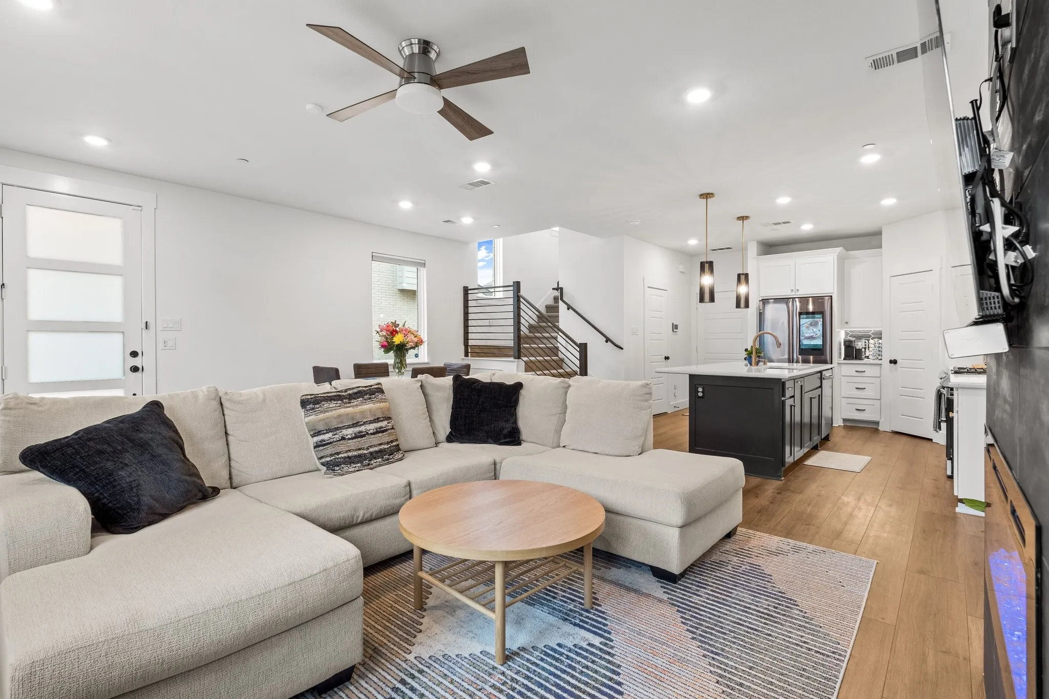 Single Family Residence For Sale in Denton County , 791 Cavitt Court, Prosper, Texas 75078, 3 Bedroom, 3 Bathroom, 2 Garage spaces, 1,815 Sqft, built in 2022, Preowned, mls#21184424, Real Estate Agent in Prosper, Homes For Sale in Denton county, Homes For Sale in Prosper, Realtor in Prosper Texas, Real Estate Brokerage Independent Realty Texas, Luminita Cordes Realtor