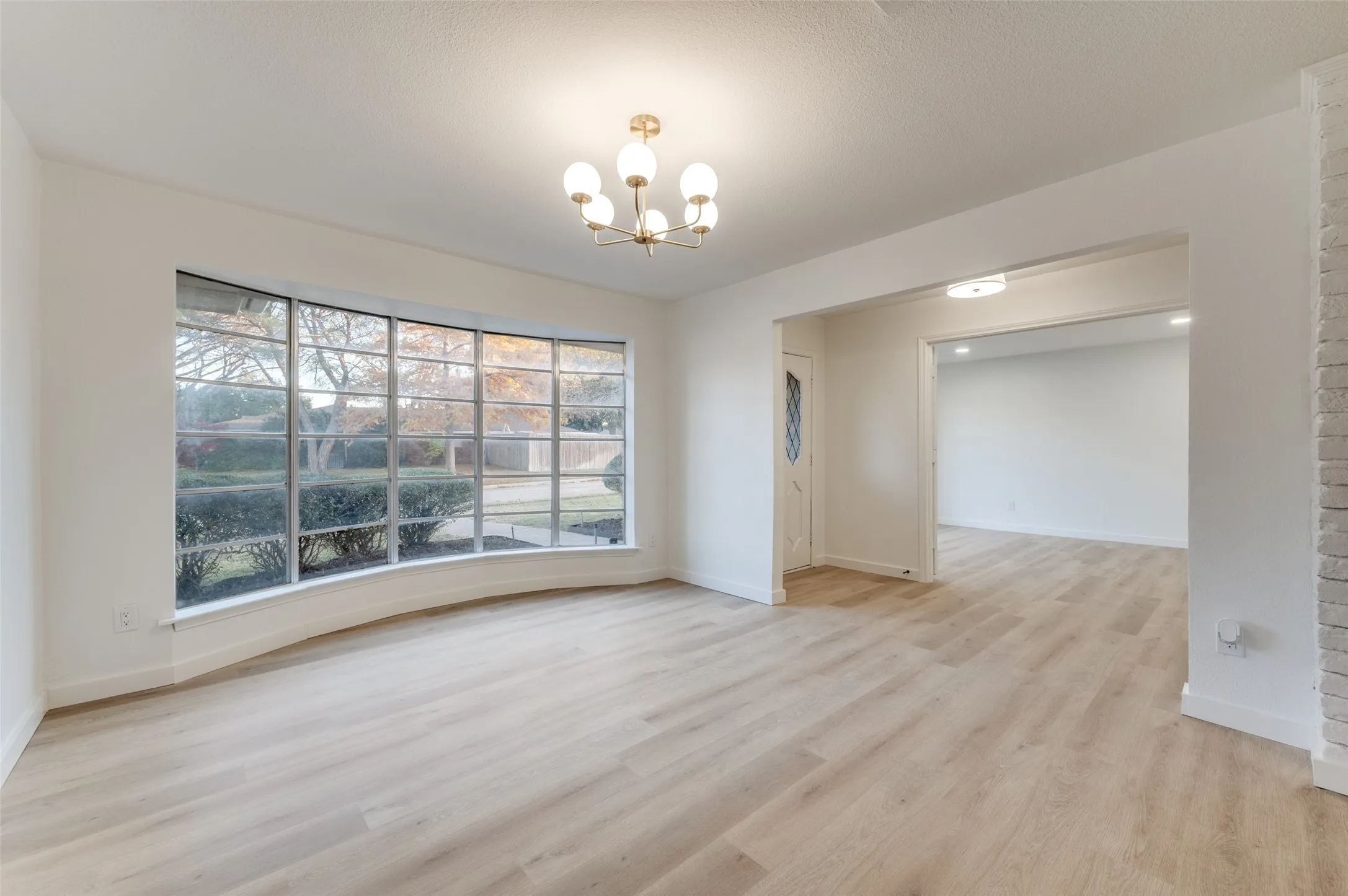 The light-filled room offers the perfect space for everyday dining or formal entertaining.