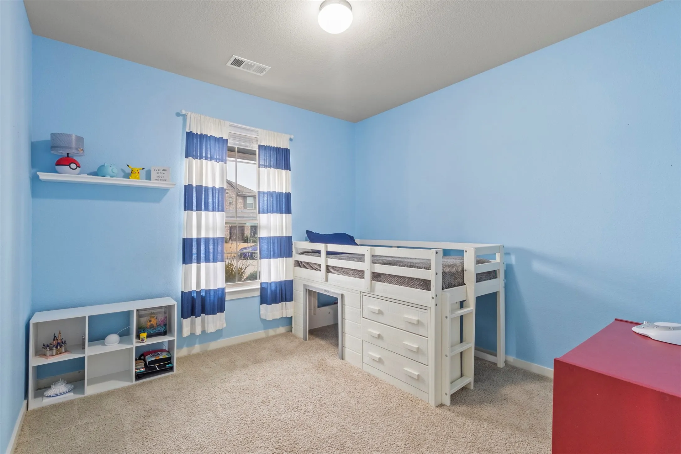 Single Family Residence For Sale in Kaufman County , 1300 Lawnview Drive, Forney, Texas 75126, 4 Bedroom, 2 Bathroom, 3 Garage spaces, 2,819 Sqft, built in 2017, Preowned, mls#21184305, Real Estate Agent in Forney, Homes For Sale in Kaufman county, Homes For Sale in Forney, Realtor in Forney Texas, Real Estate Brokerage Independent Realty Texas, Luminita Cordes Realtor