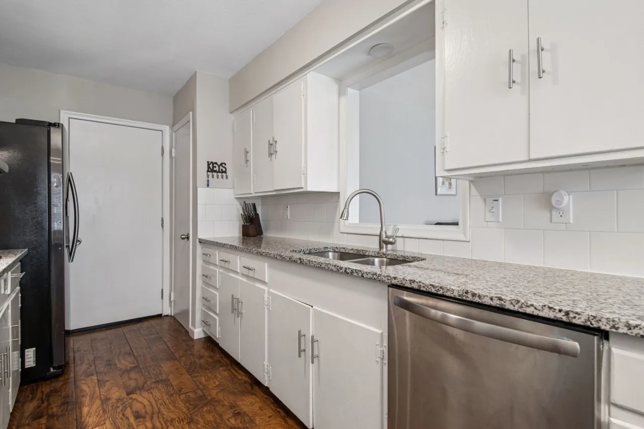 Sink area overlooks Living Area