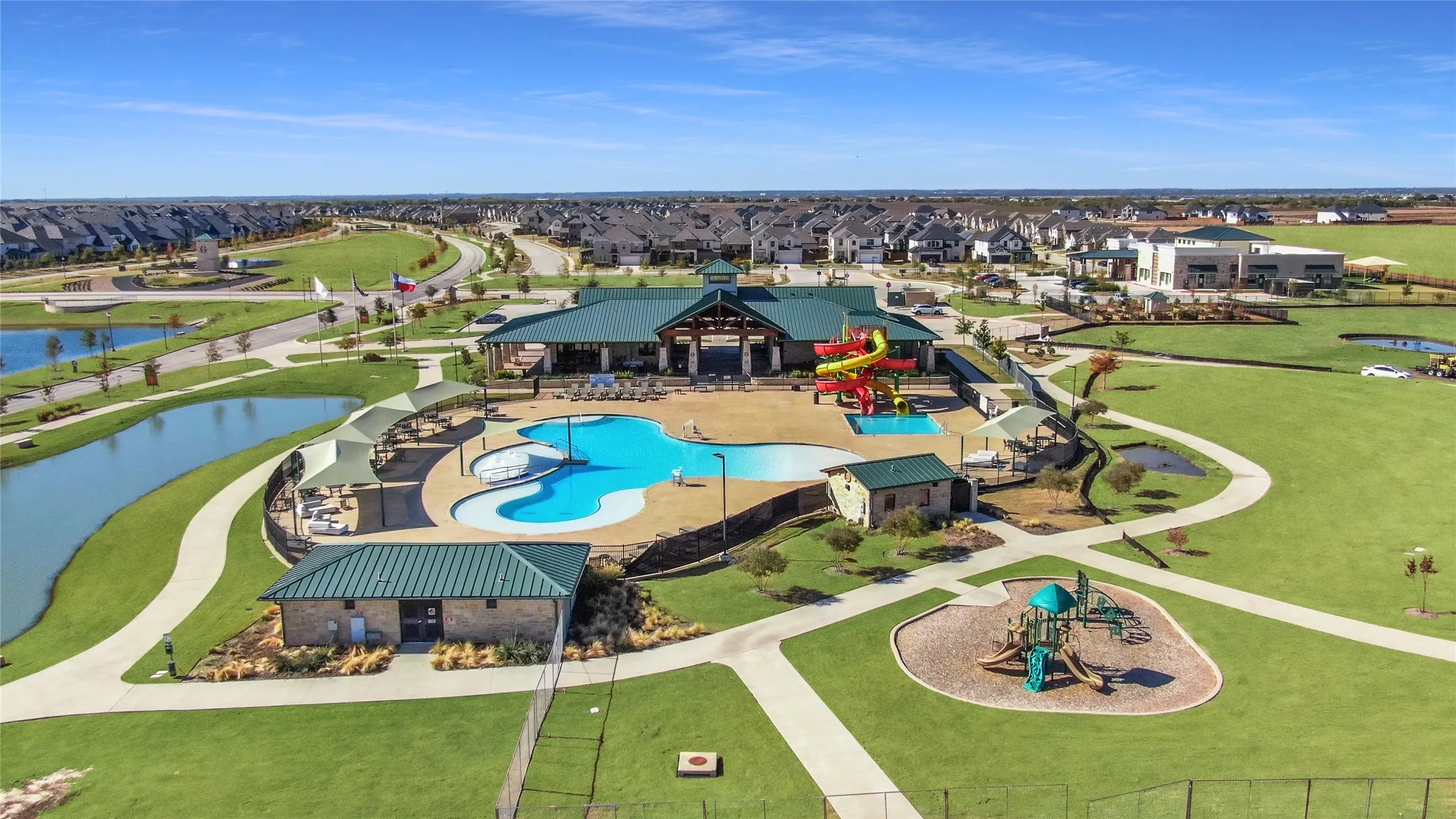 Community pool / amenities