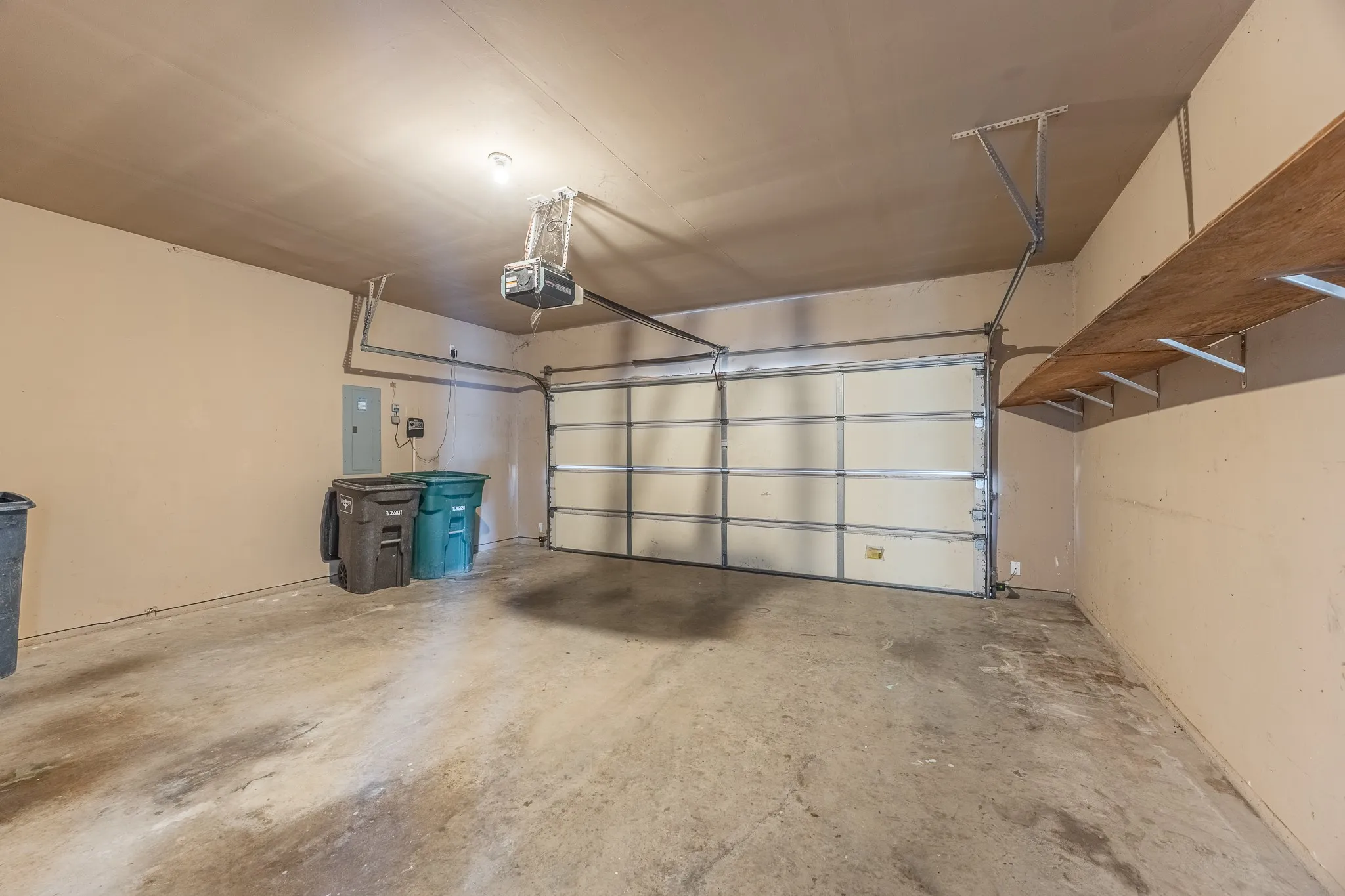 Single Family Residence For Sale in Tarrant County , 8537 Meadow Sweet Lane, Fort Worth, Texas 76123, 4 Bedroom, 3 Bathroom, 2 Garage spaces, 2,791 Sqft, built in 2008, Price $400,000, mls#21184519, Real Estate Agent in Fort Worth, Homes For Sale in Tarrant county, Homes For Sale in Fort Worth, Realtor in Fort Worth Texas, Real Estate Brokerage Independent Realty Texas, Luminita Cordes Realtor
