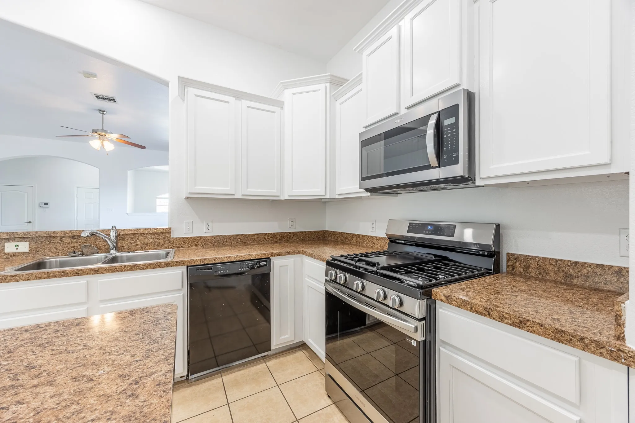 Single Family Residence For Sale in Tarrant County , 8537 Meadow Sweet Lane, Fort Worth, Texas 76123, 4 Bedroom, 3 Bathroom, 2 Garage spaces, 2,791 Sqft, built in 2008, Price $400,000, mls#21184519, Real Estate Agent in Fort Worth, Homes For Sale in Tarrant county, Homes For Sale in Fort Worth, Realtor in Fort Worth Texas, Real Estate Brokerage Independent Realty Texas, Luminita Cordes Realtor